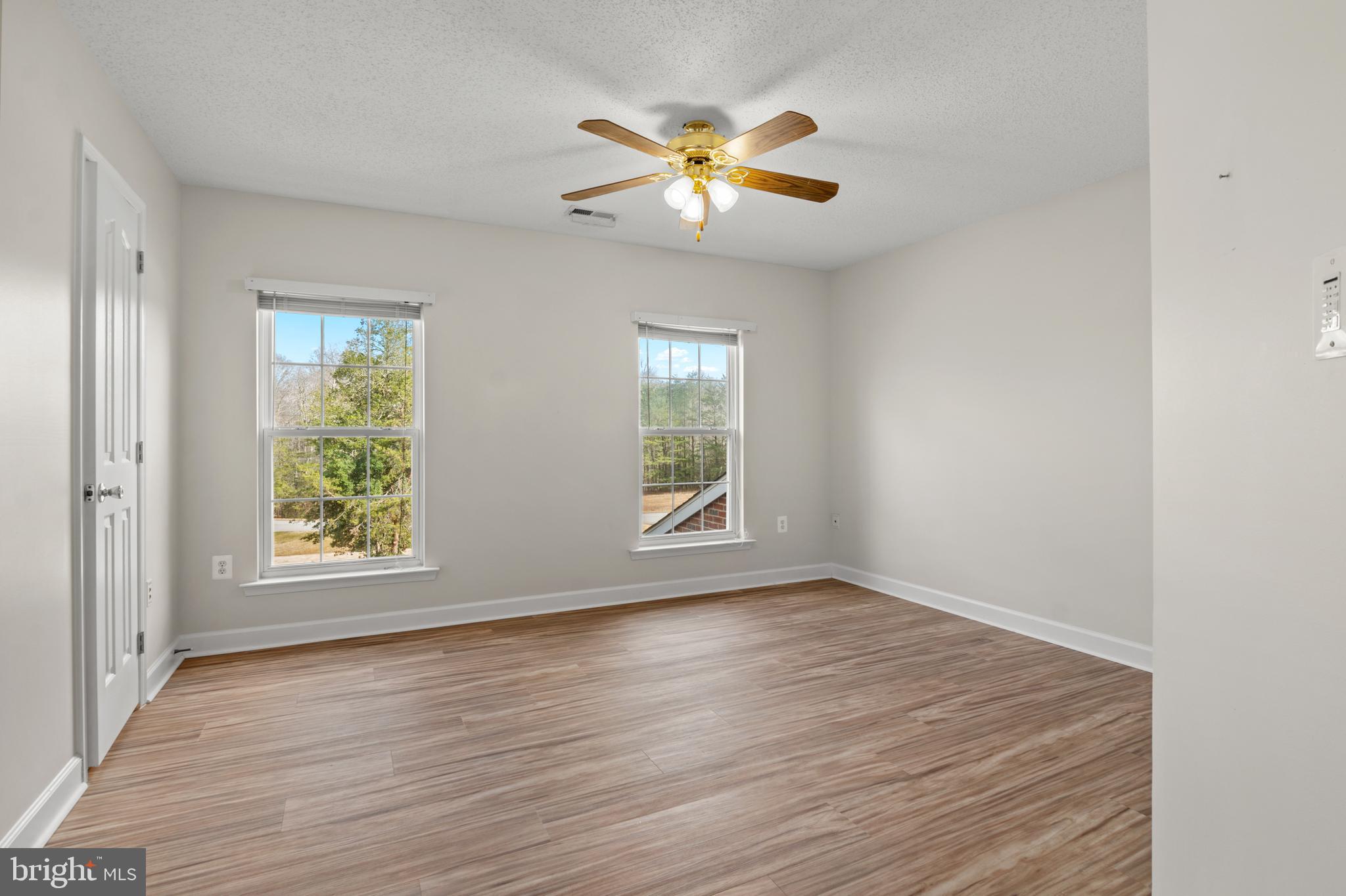 LONGMEADE - Residential