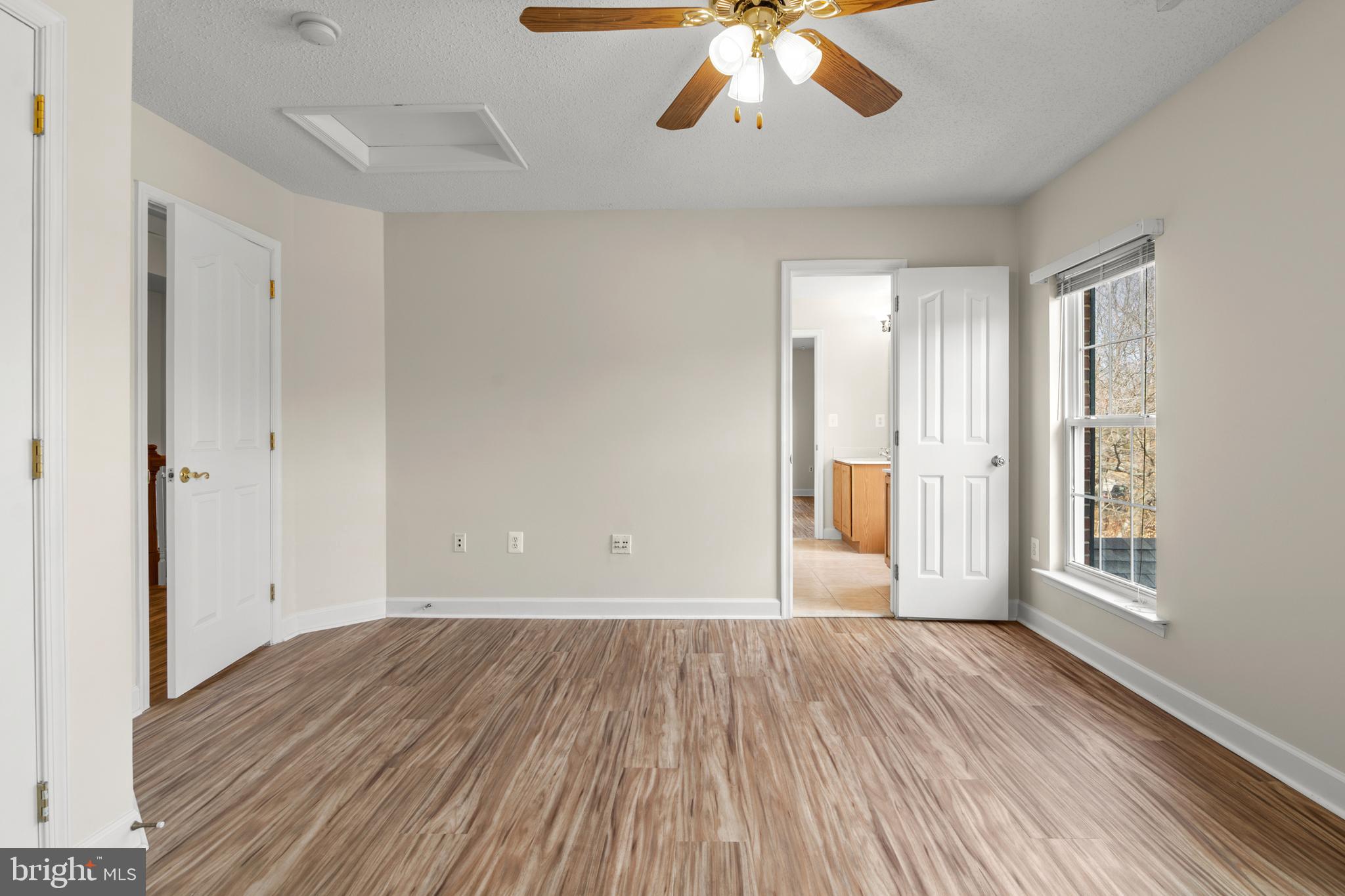 LONGMEADE - Residential