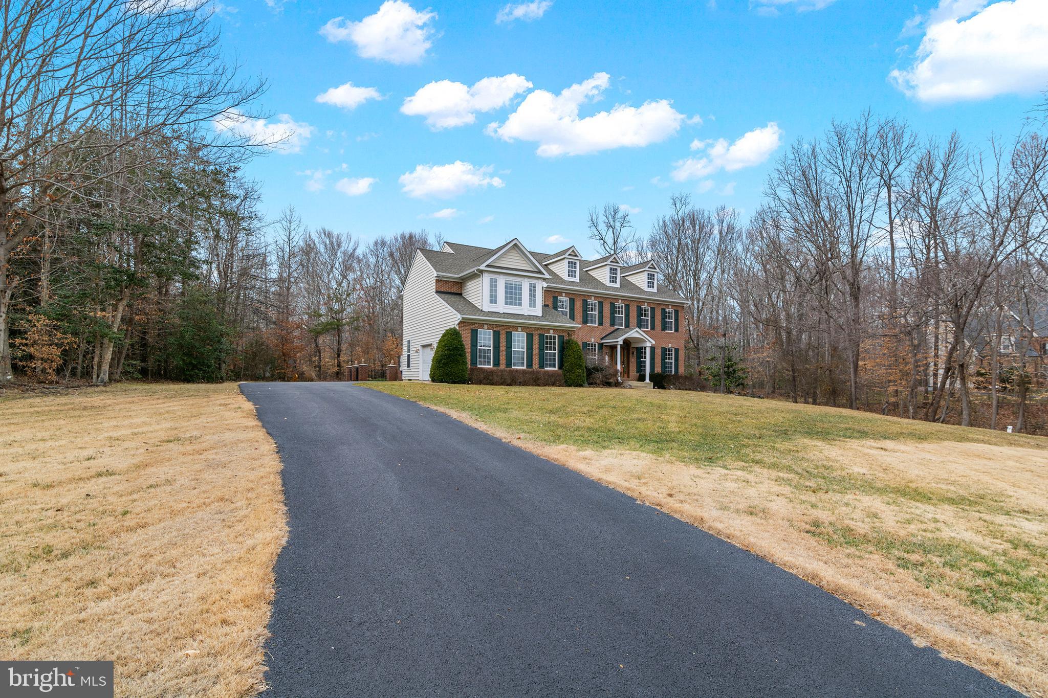 LONGMEADE - Residential