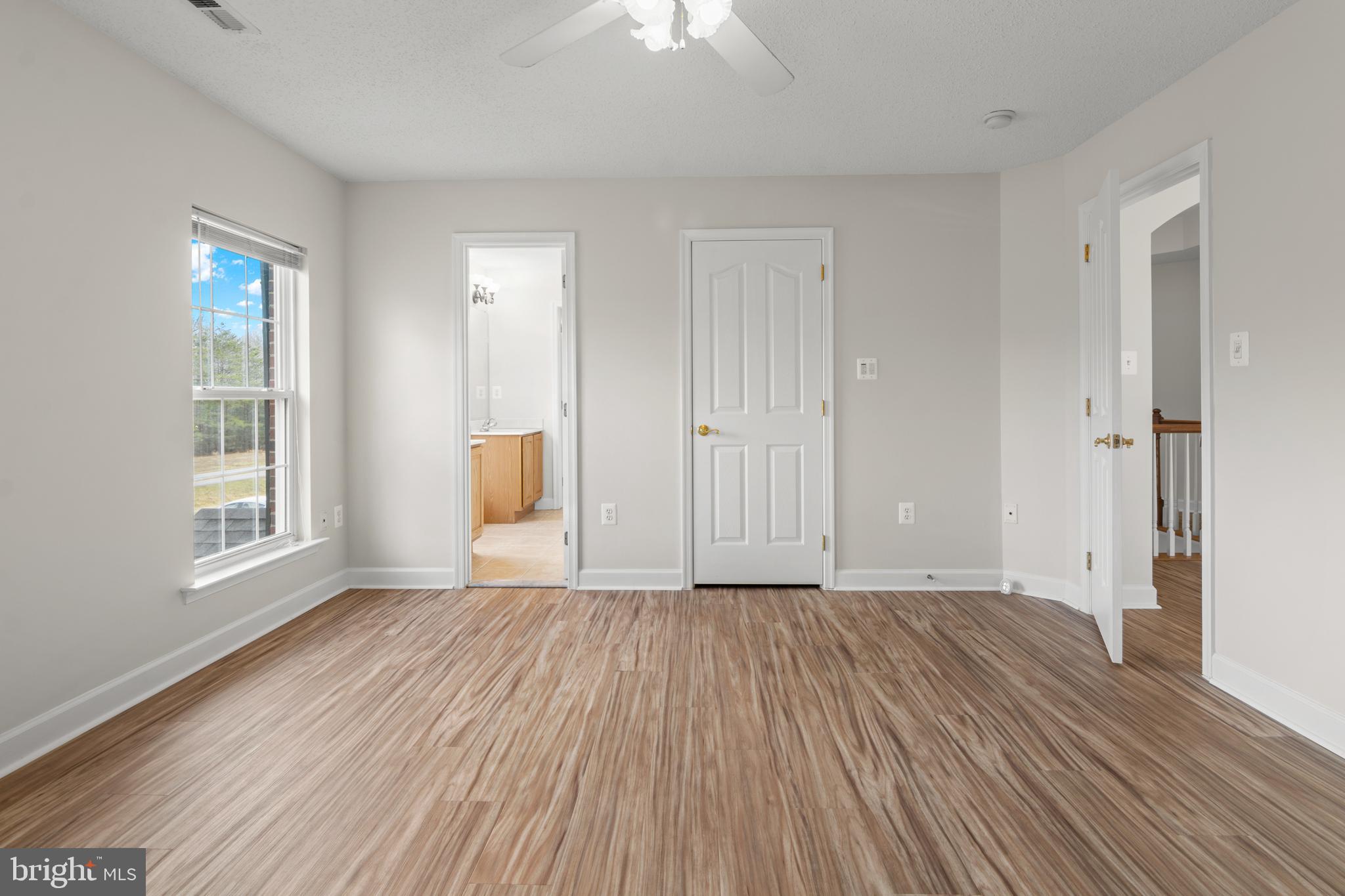 LONGMEADE - Residential