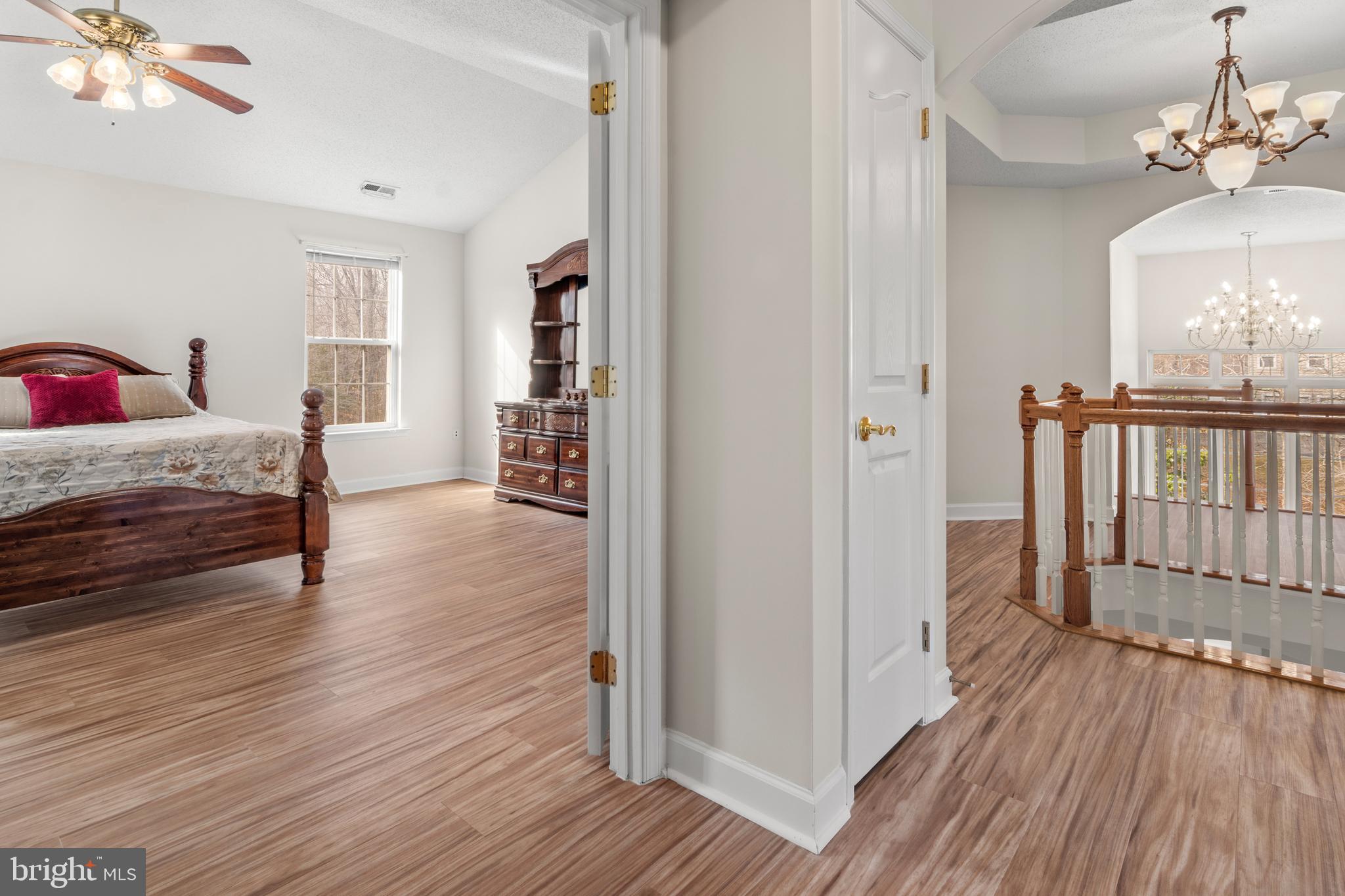 LONGMEADE - Residential