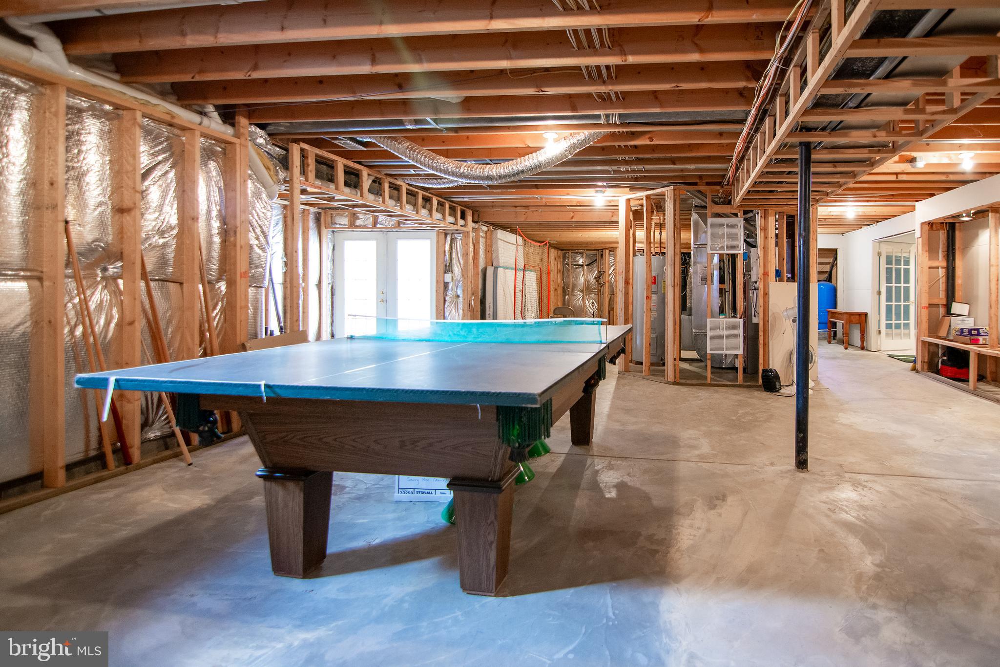 LONGMEADE - Residential