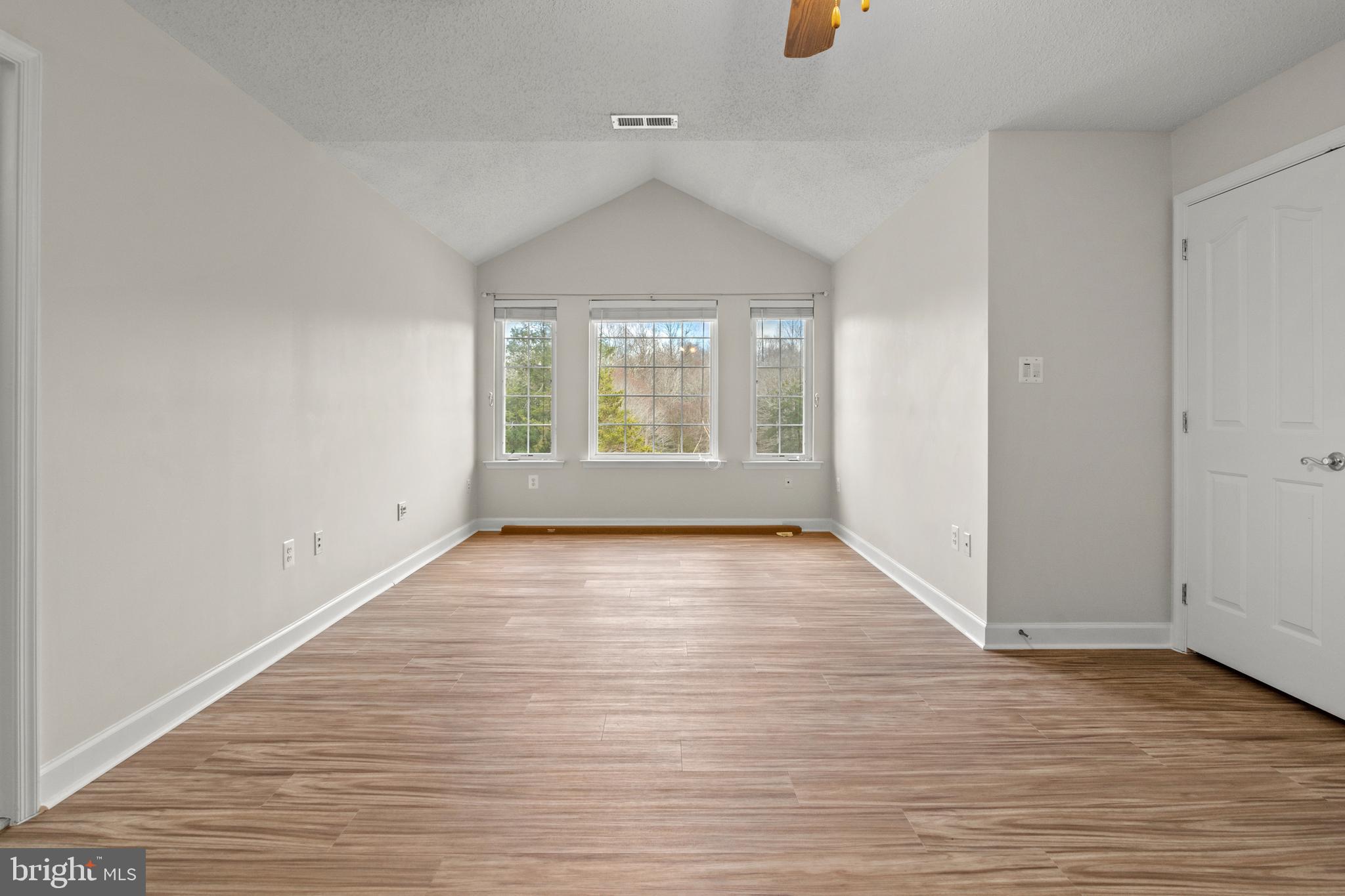 LONGMEADE - Residential