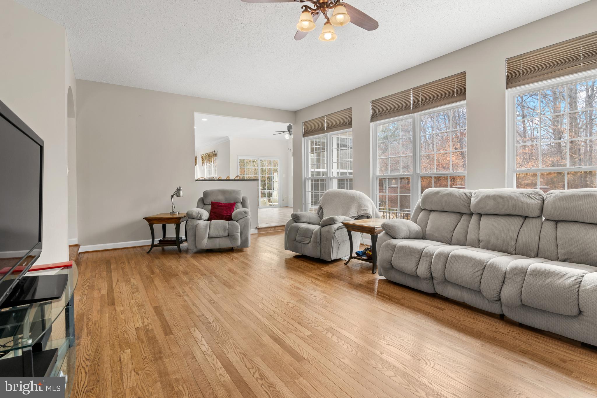 LONGMEADE - Residential