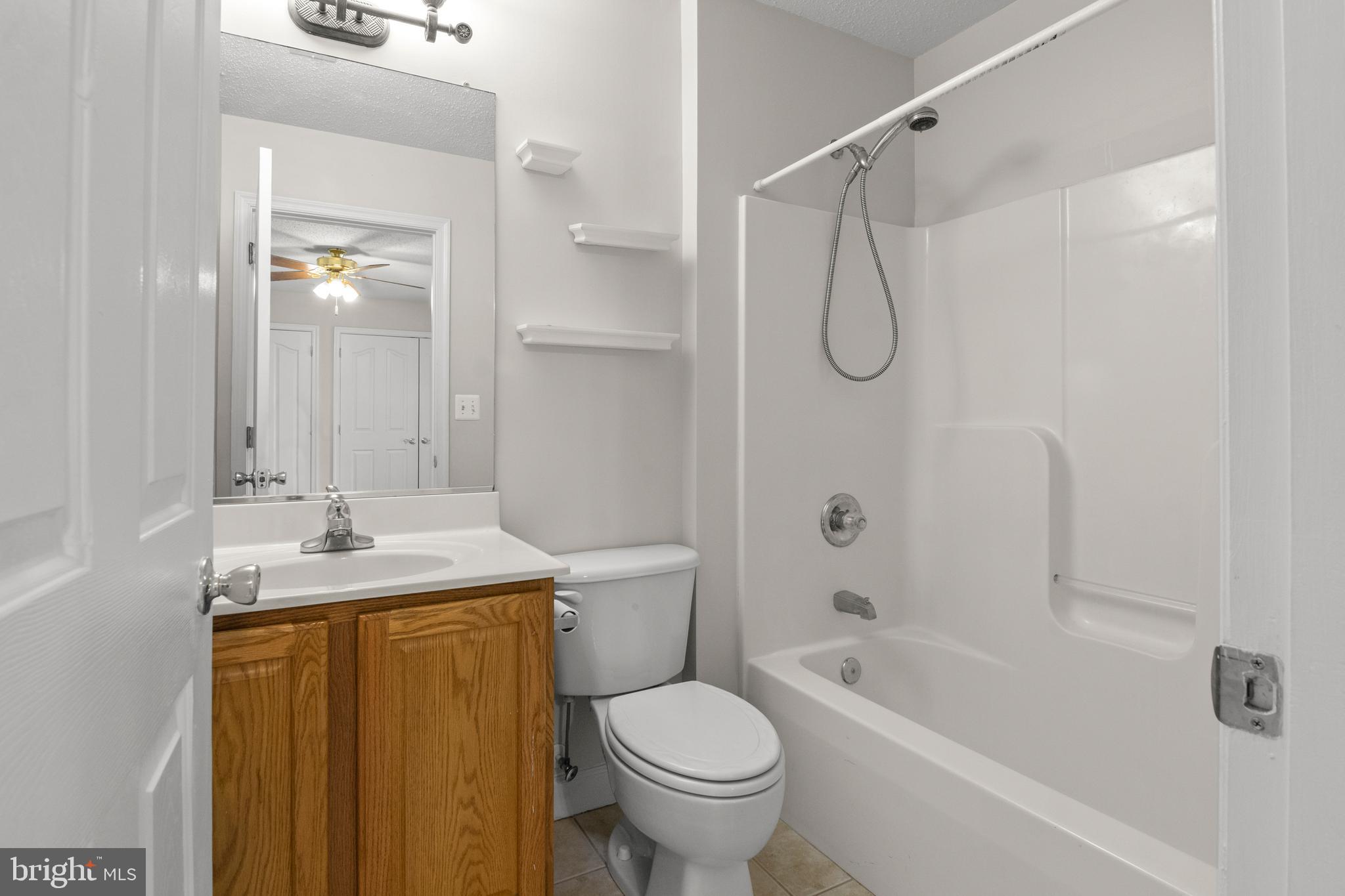 LONGMEADE - Residential