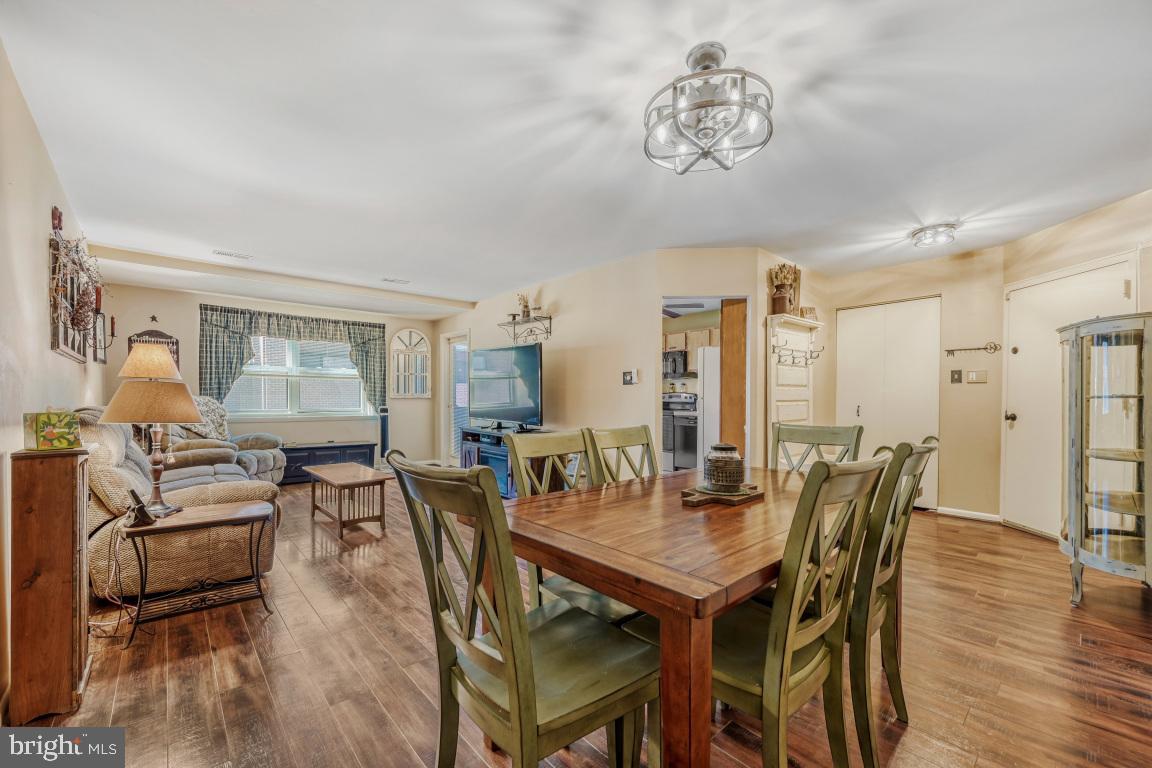 CHAPEL VILLAGE - Residential