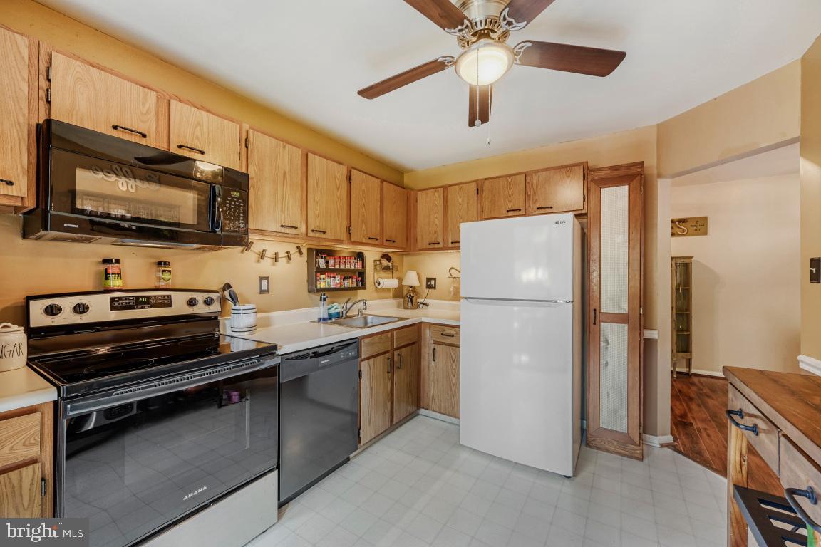 CHAPEL VILLAGE - Residential