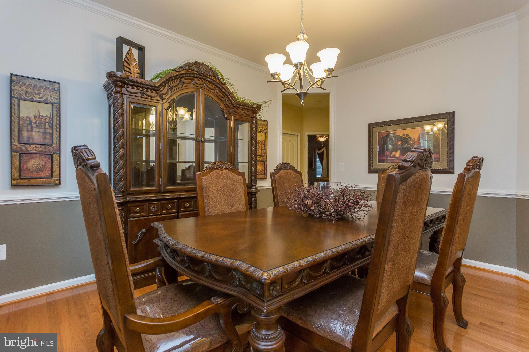 MAPLE HILL'S AFFLUENT - Residential