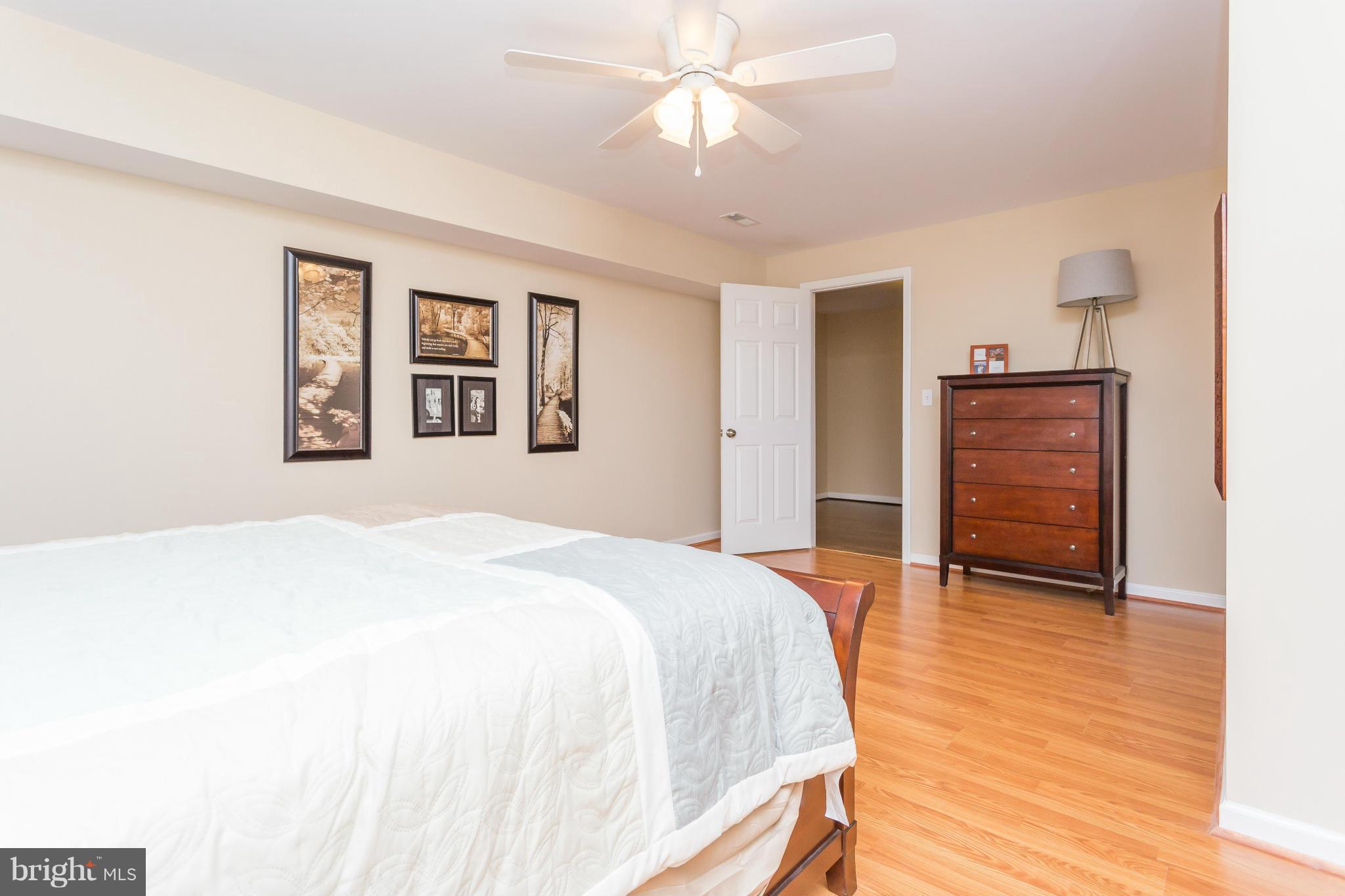 MAPLE HILL'S AFFLUENT - Residential