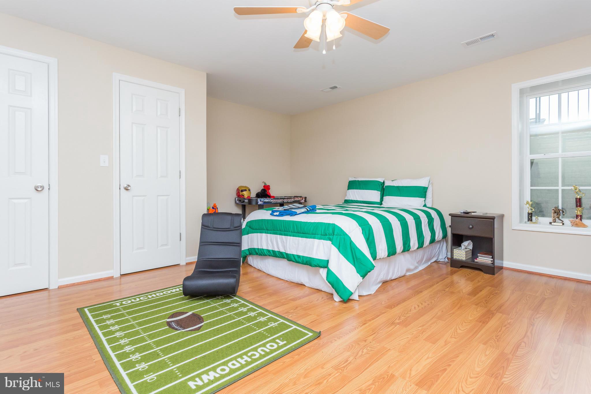 MAPLE HILL'S AFFLUENT - Residential