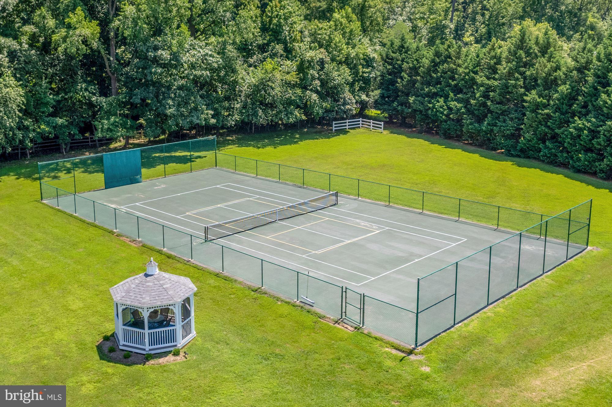 BENNETT POINT - Residential