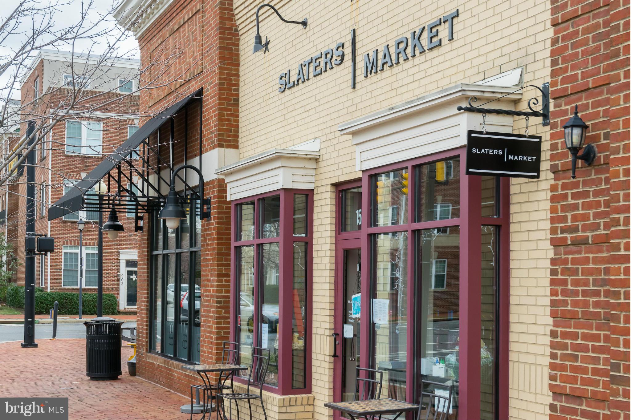 OLD TOWN CRESCENT - Residential