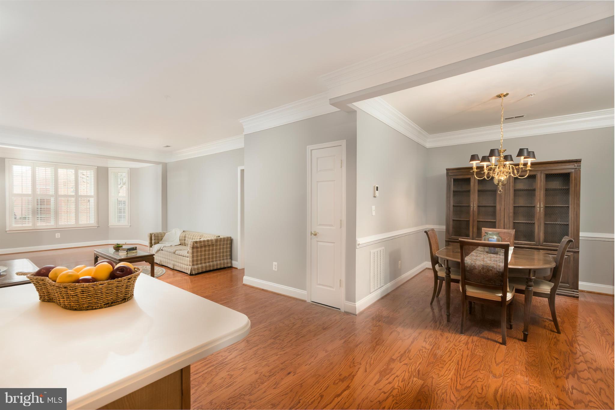 OLD TOWN CRESCENT - Residential