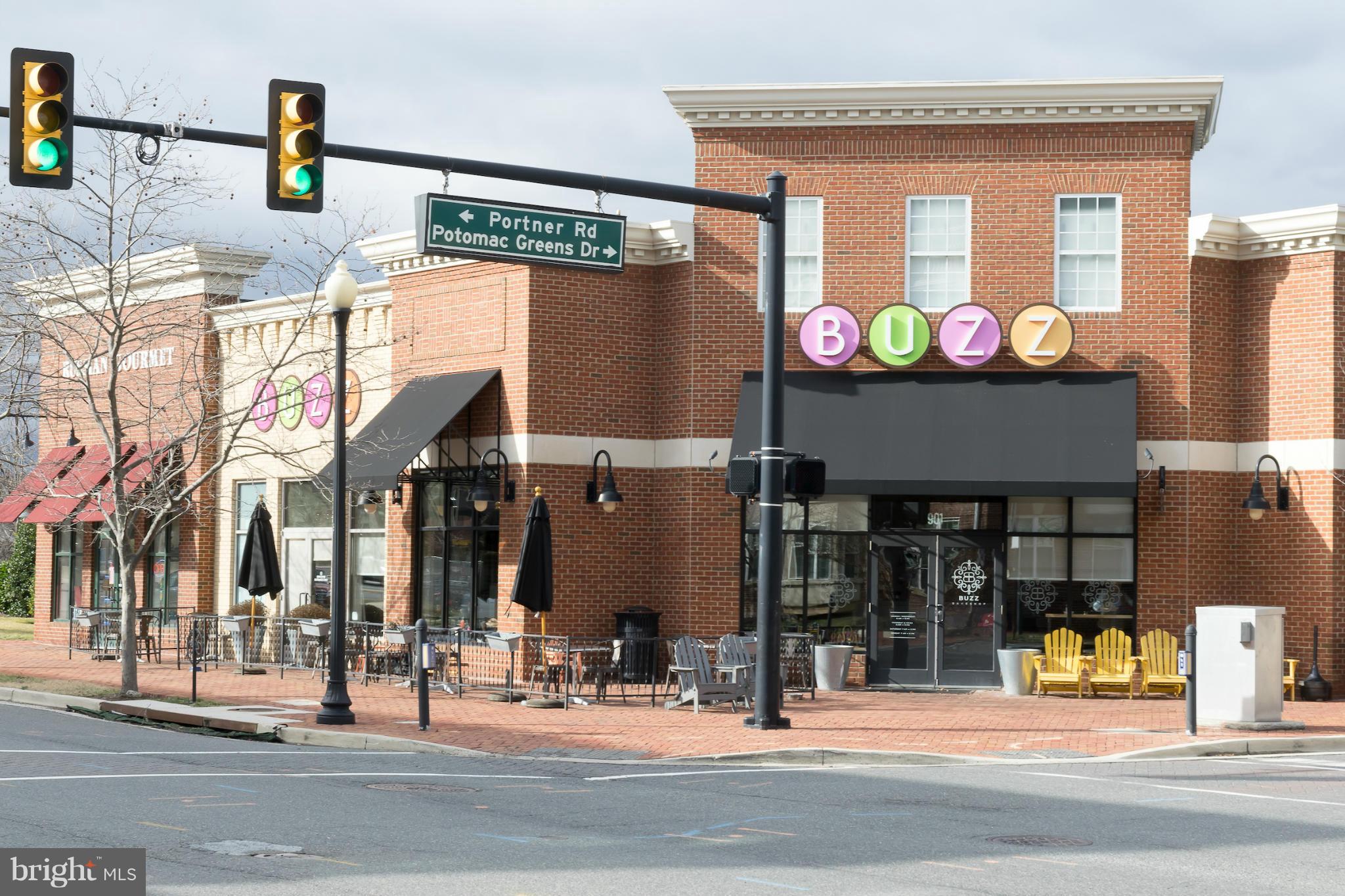 OLD TOWN CRESCENT - Residential