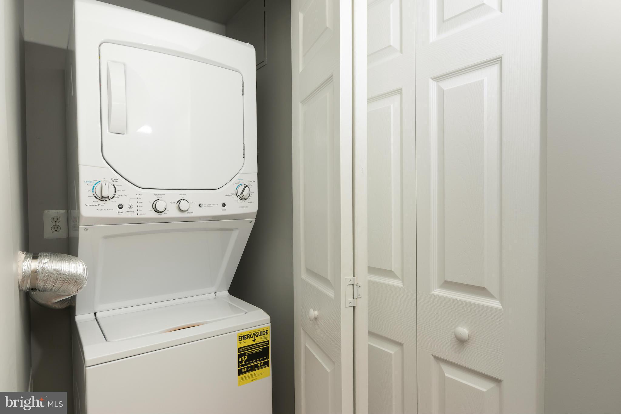 OLD TOWN CRESCENT - Residential