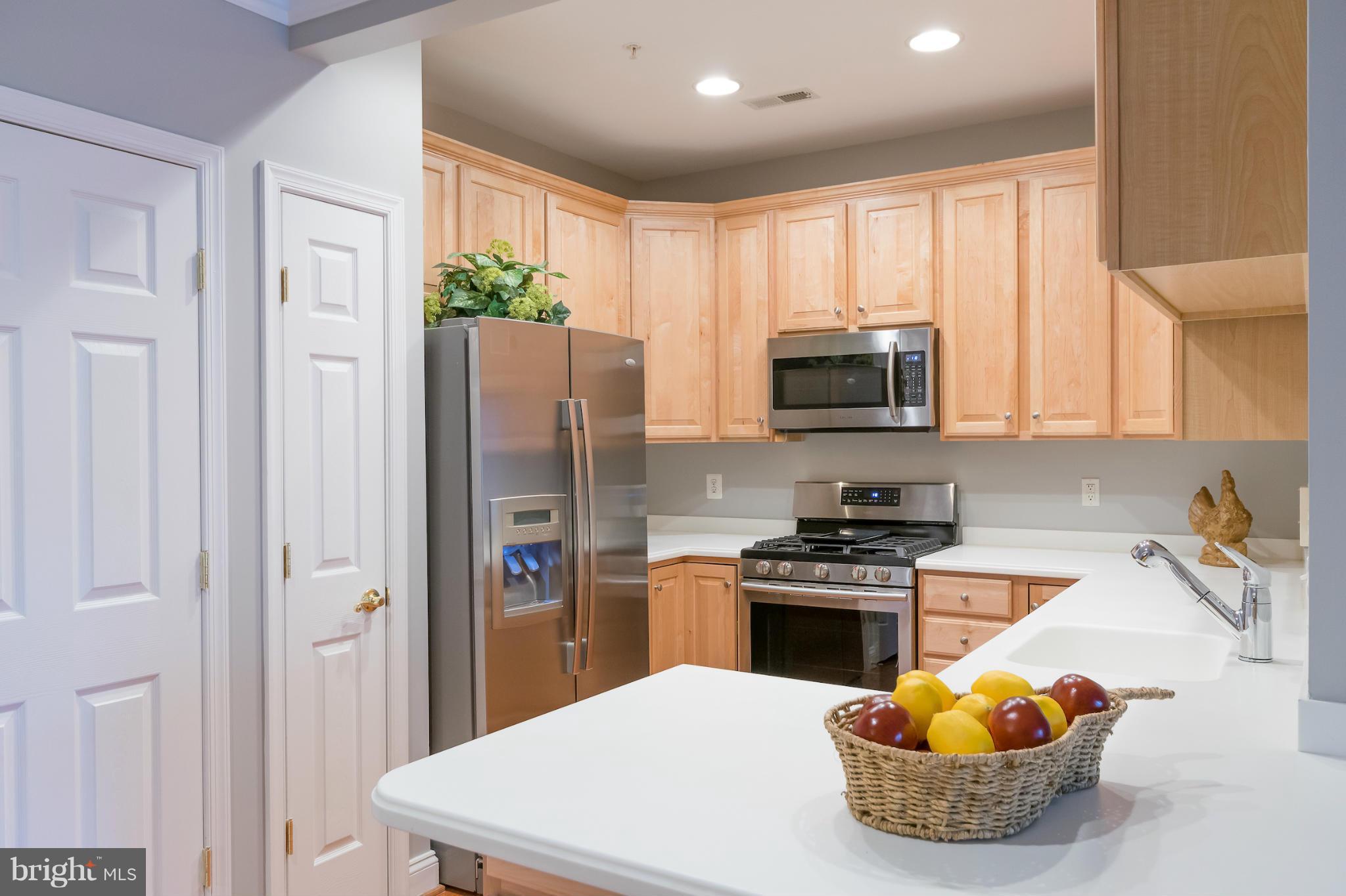 OLD TOWN CRESCENT - Residential