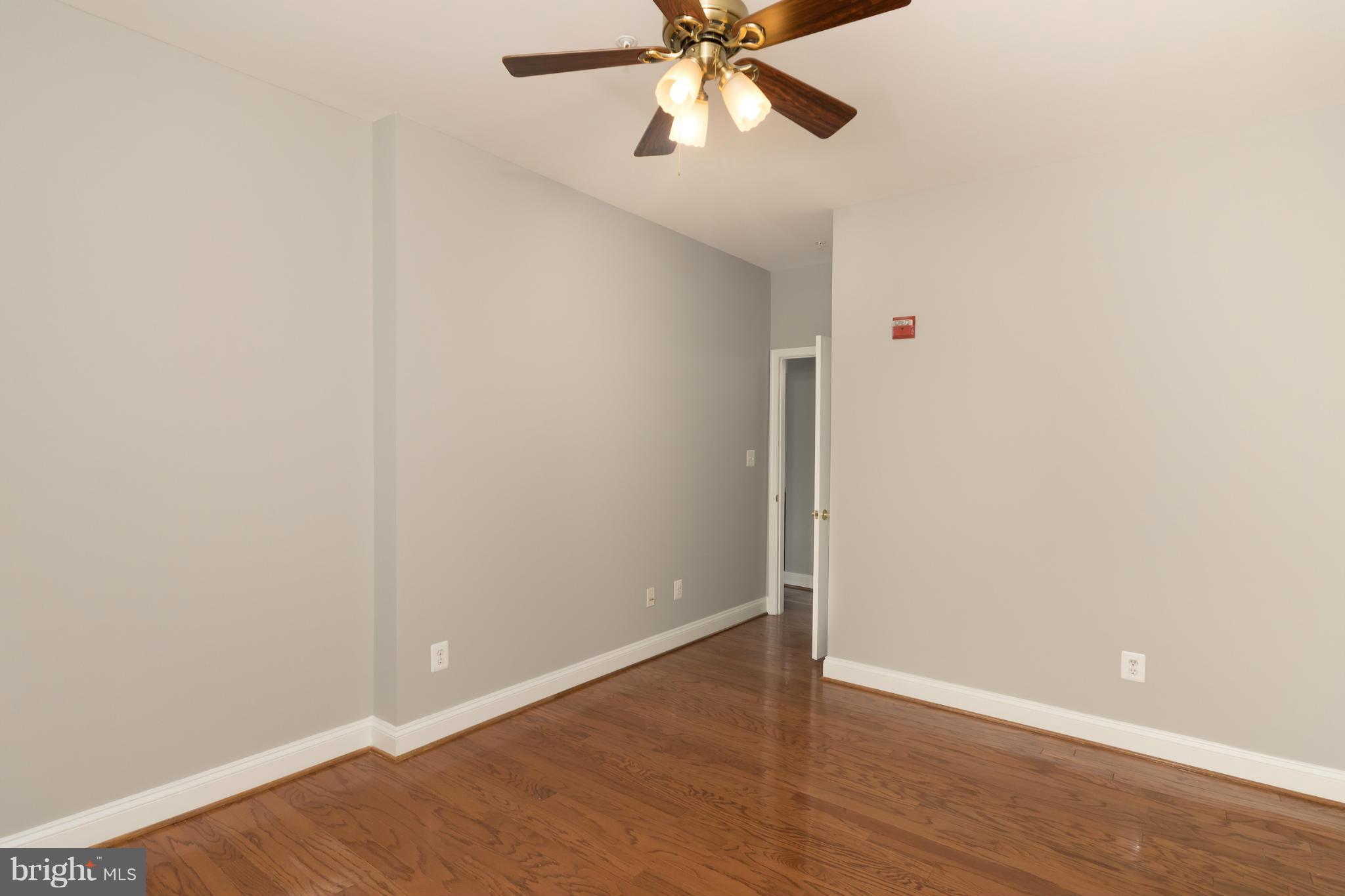 OLD TOWN CRESCENT - Residential