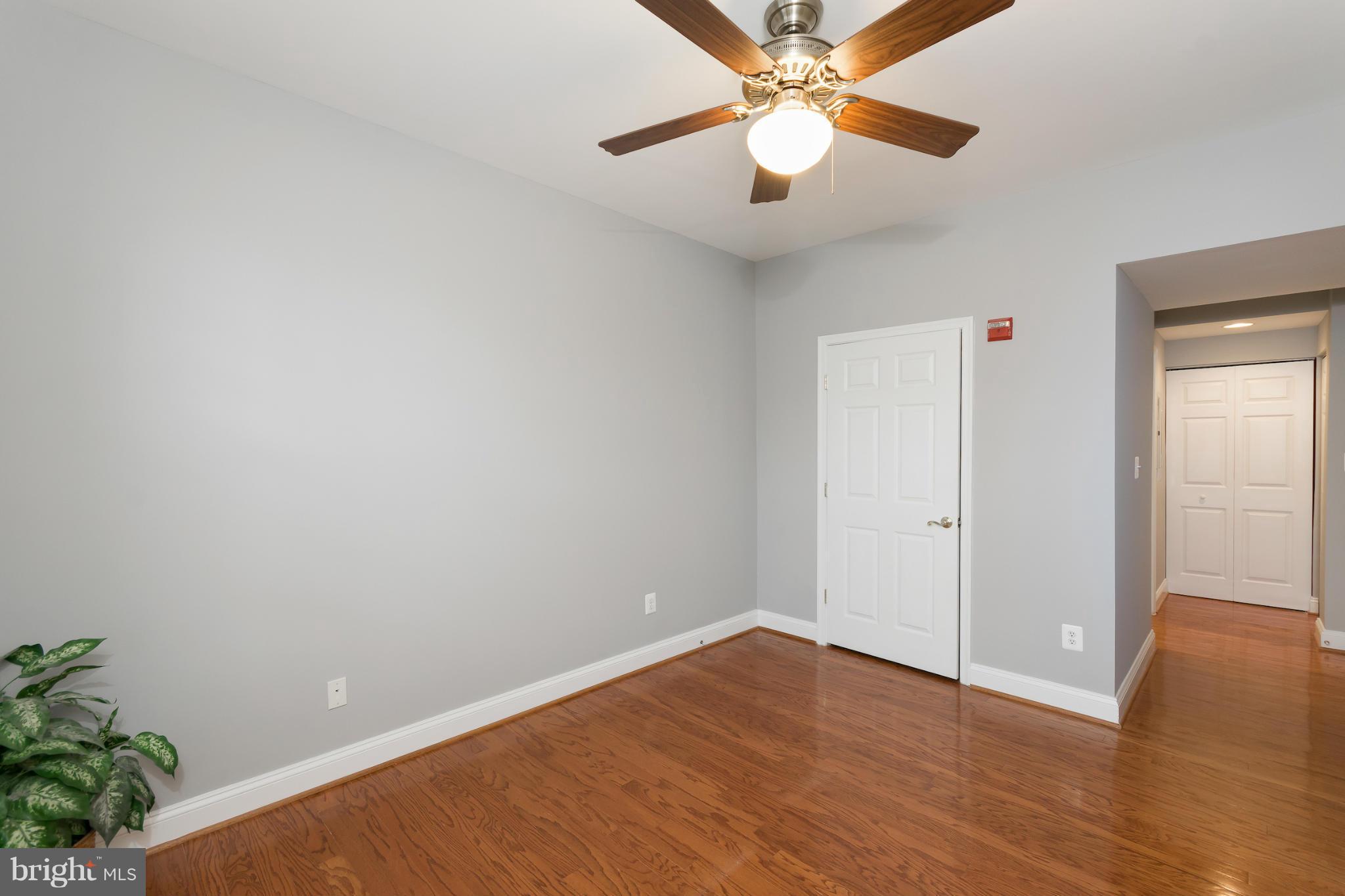 OLD TOWN CRESCENT - Residential