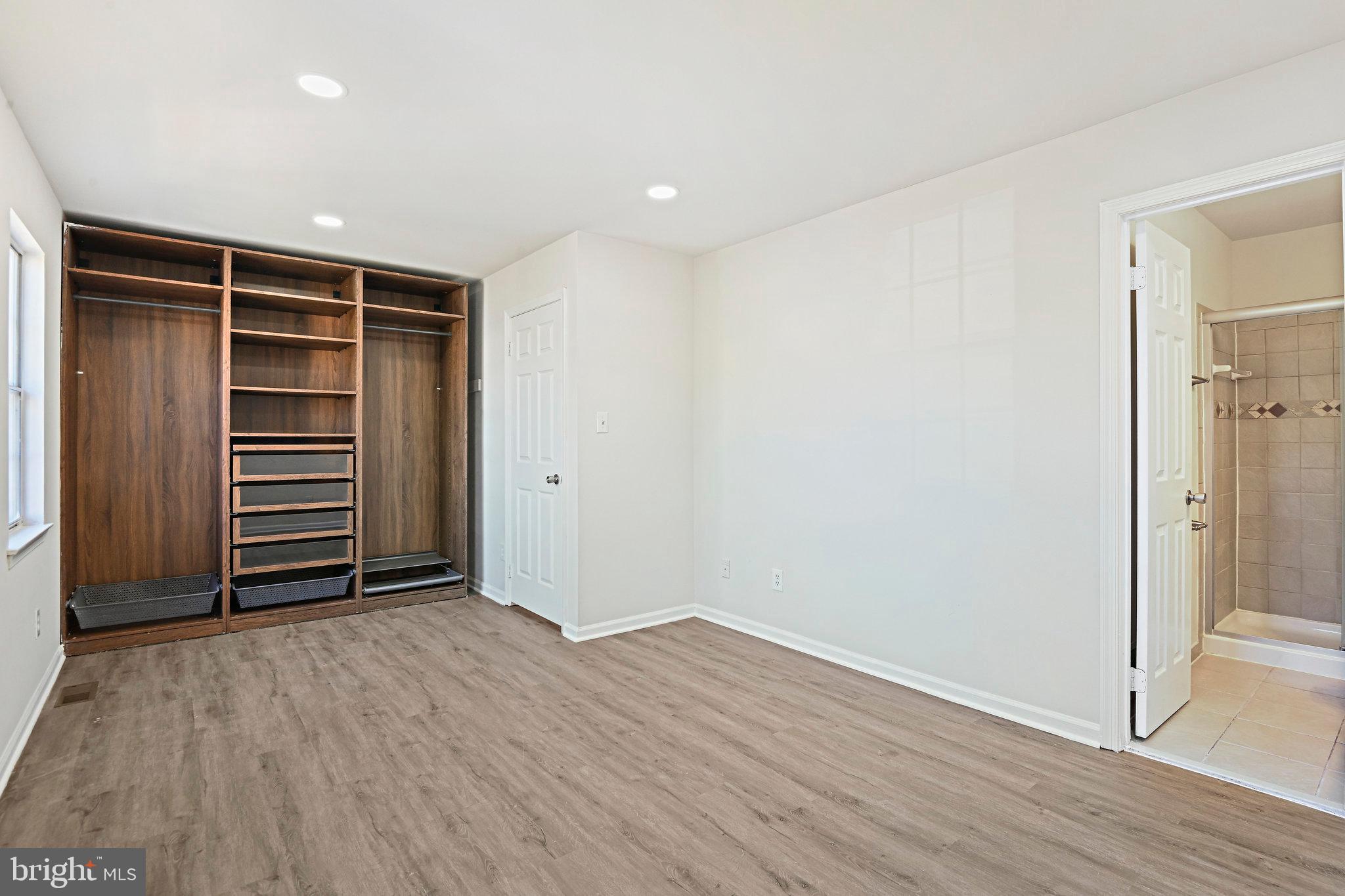 WINDING BROOK - Residential