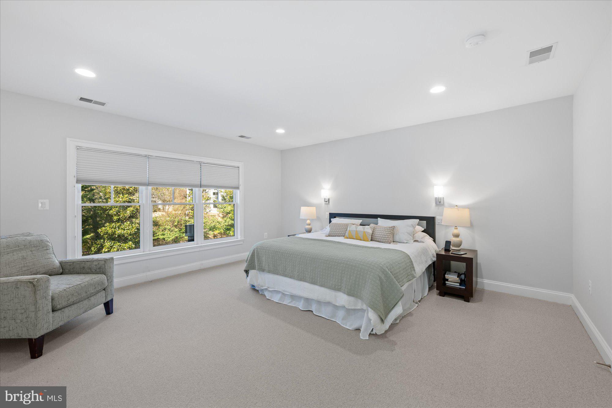 SOMERSET - Residential