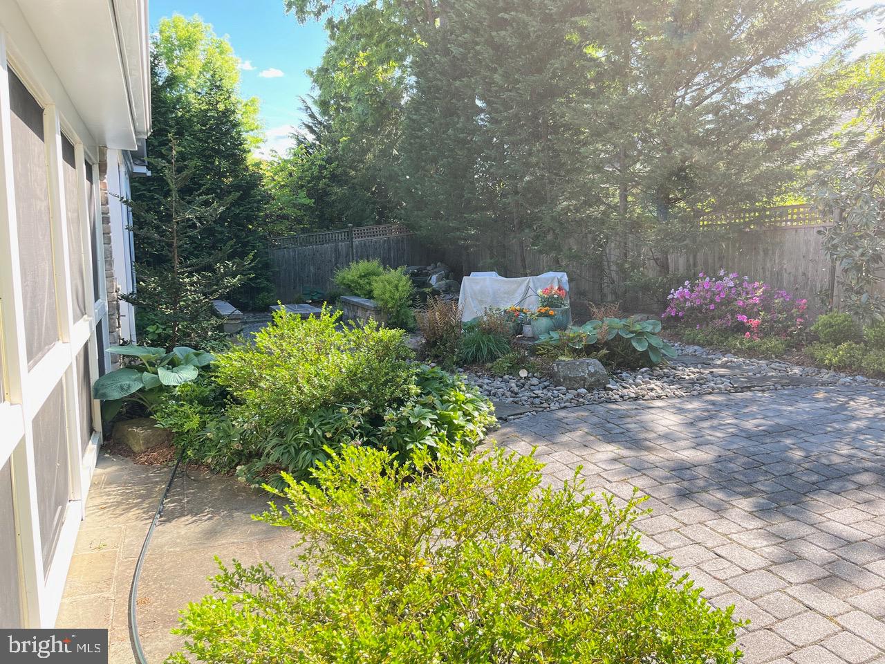 SOMERSET - Residential