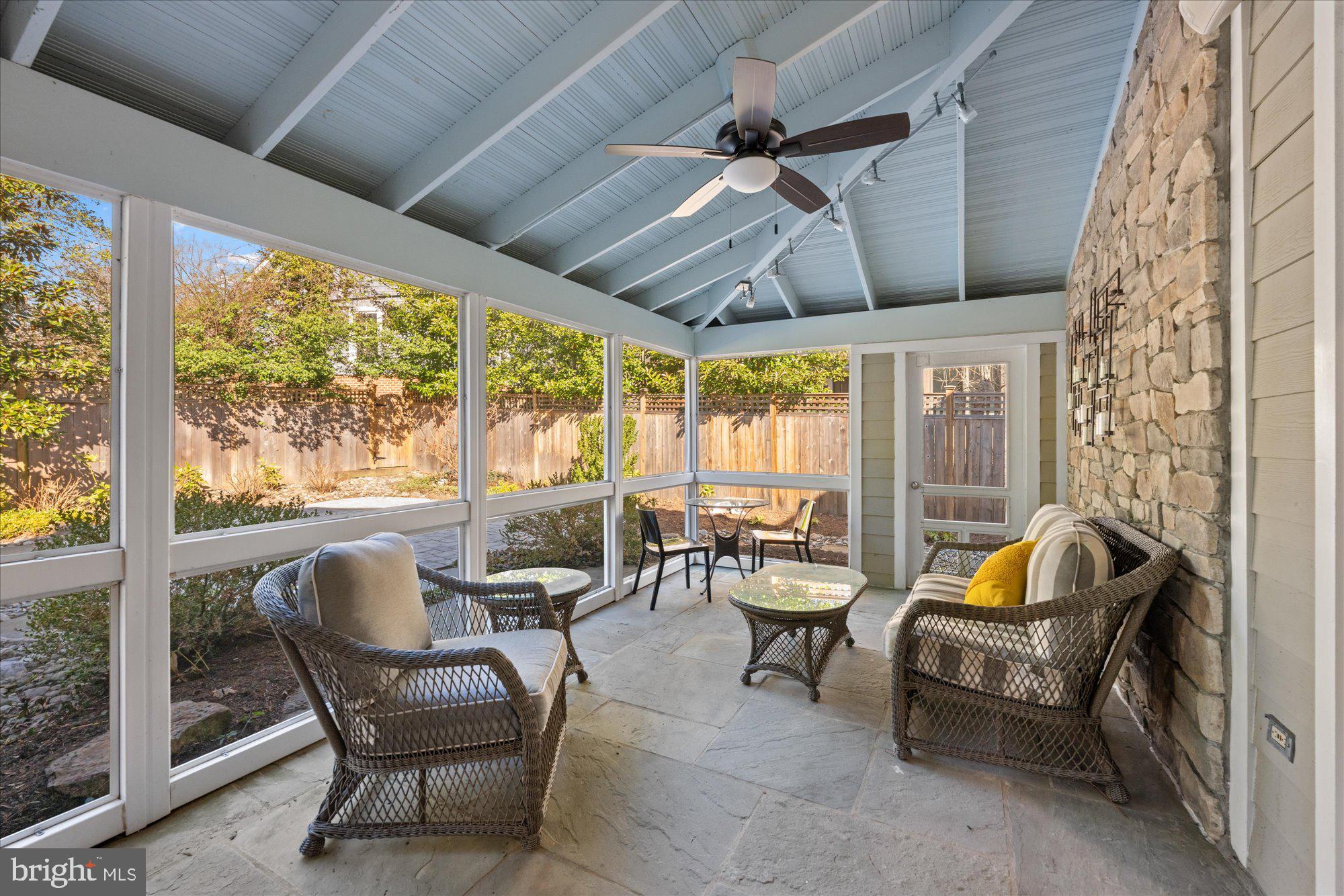 SOMERSET - Residential