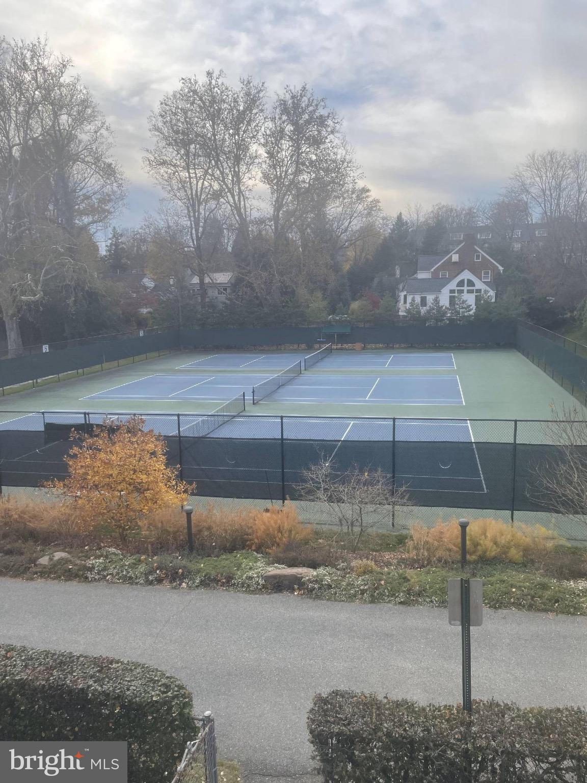 SOMERSET - Residential