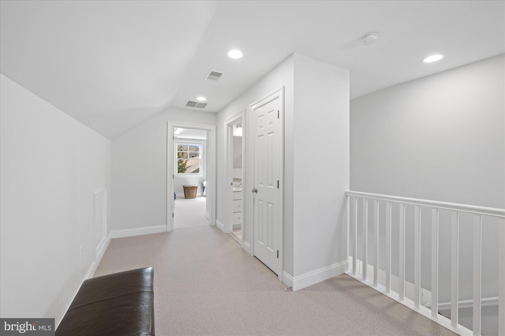 SOMERSET - Residential