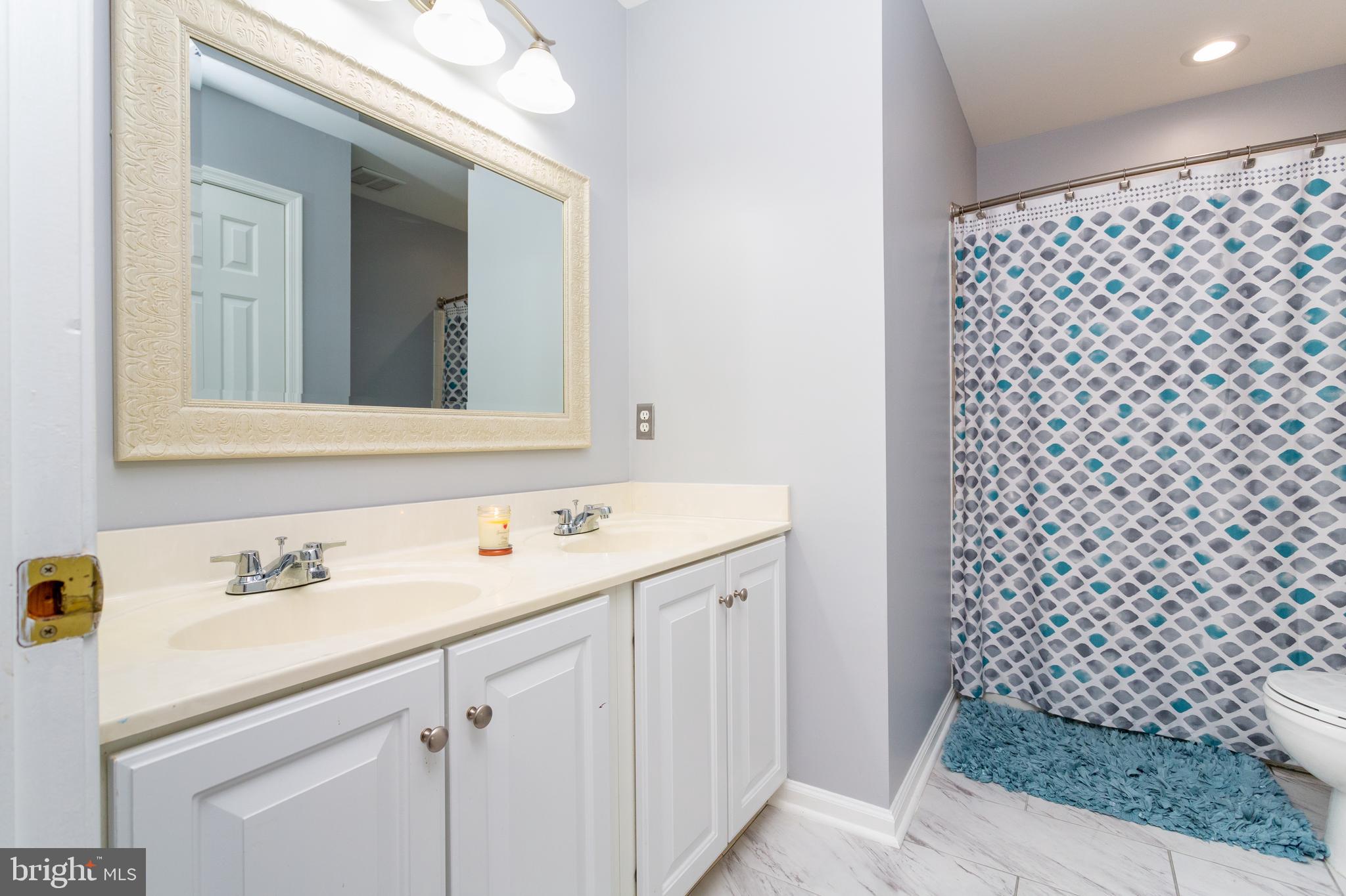 SPRING RIDGE - Residential