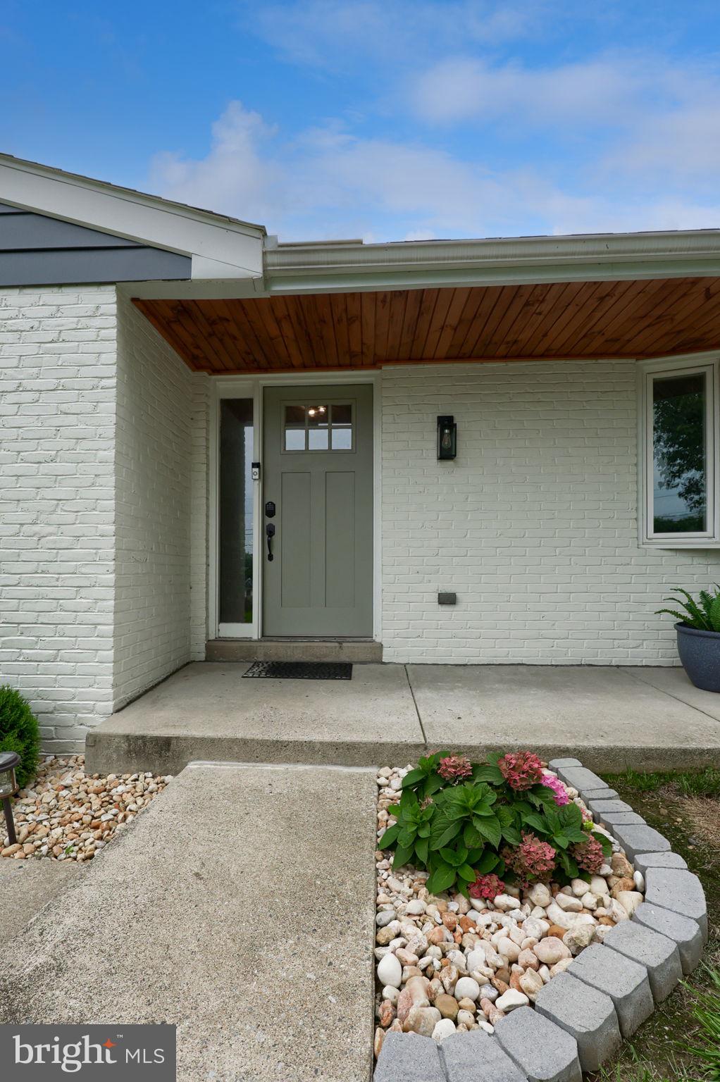 293 TENNYSON DRIVE