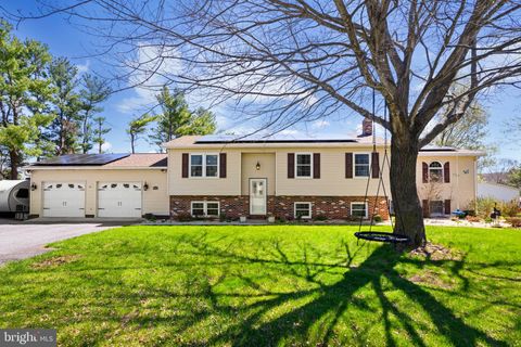 3851 WHITE OAK COURT MANCHESTER MD 21102