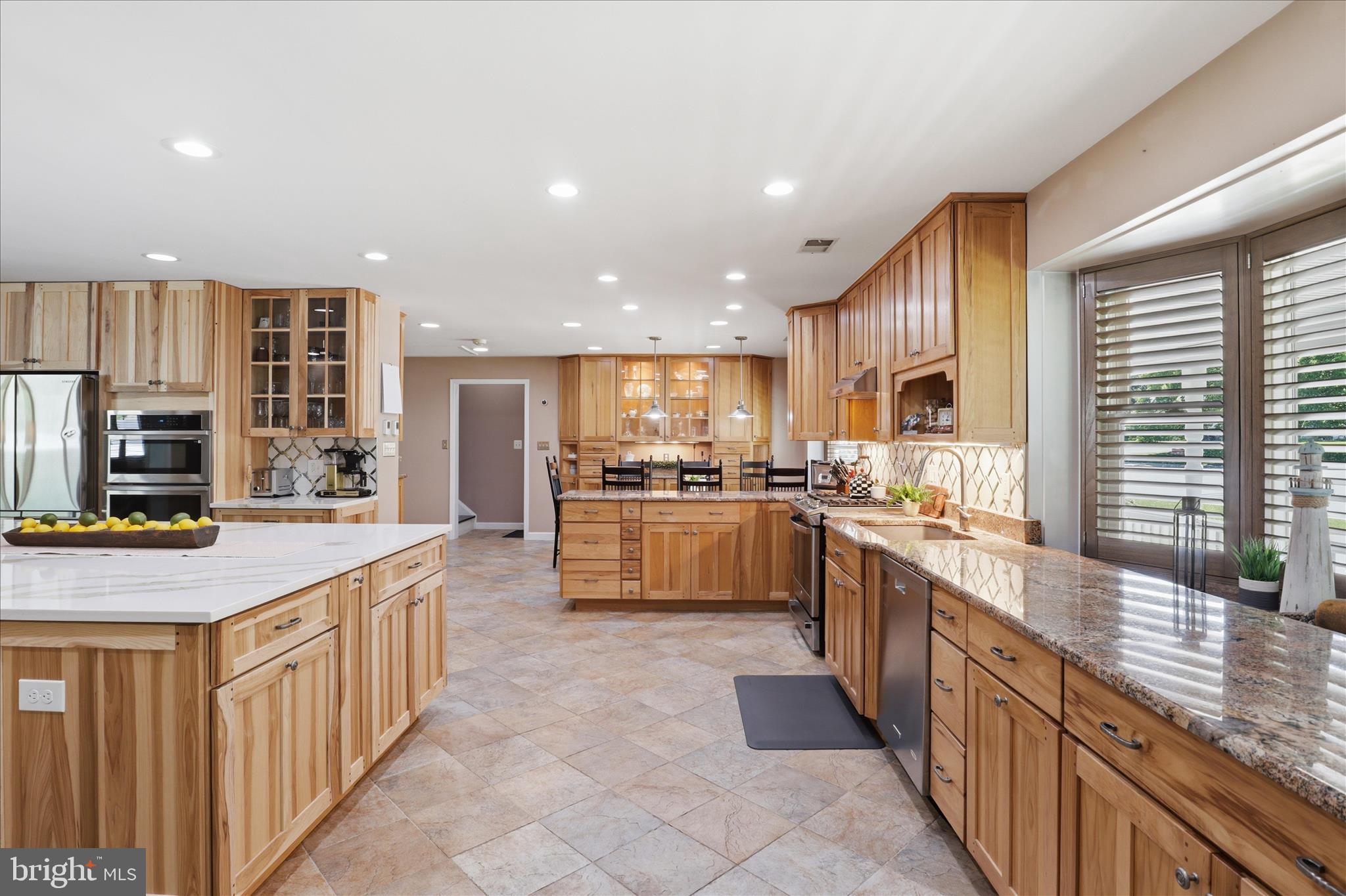 NORTH SPRINGFIELD - Residential