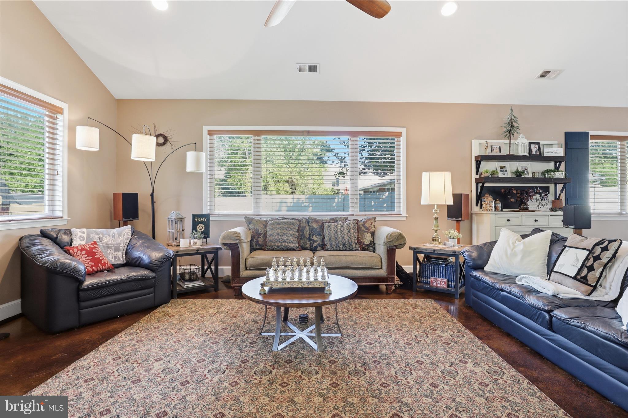 NORTH SPRINGFIELD - Residential