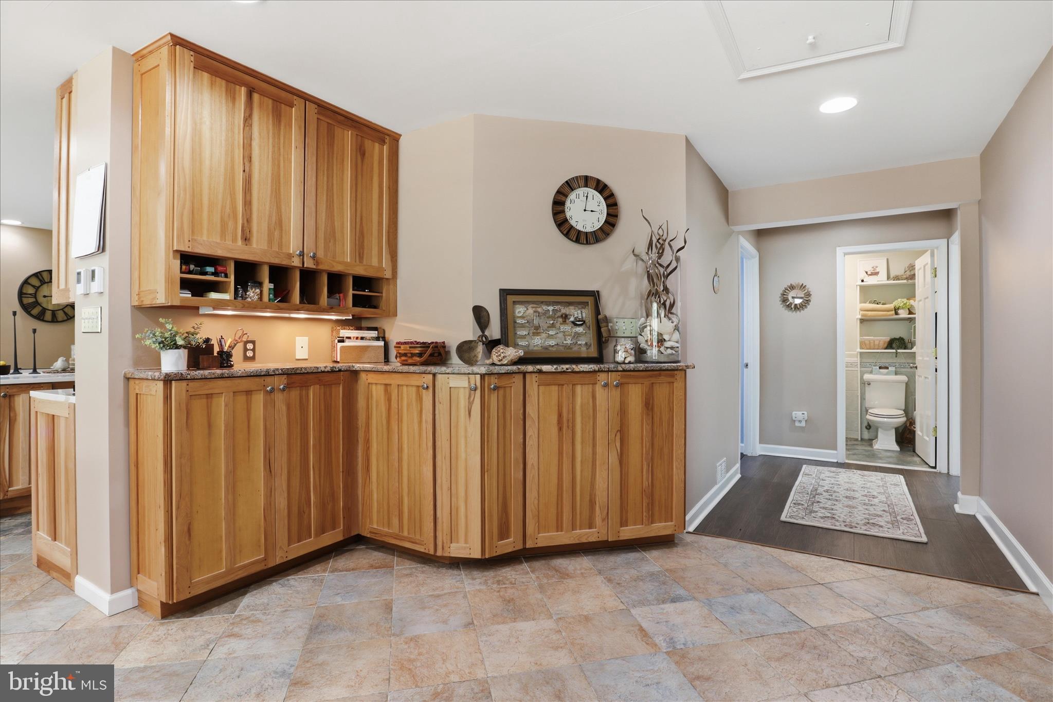 NORTH SPRINGFIELD - Residential