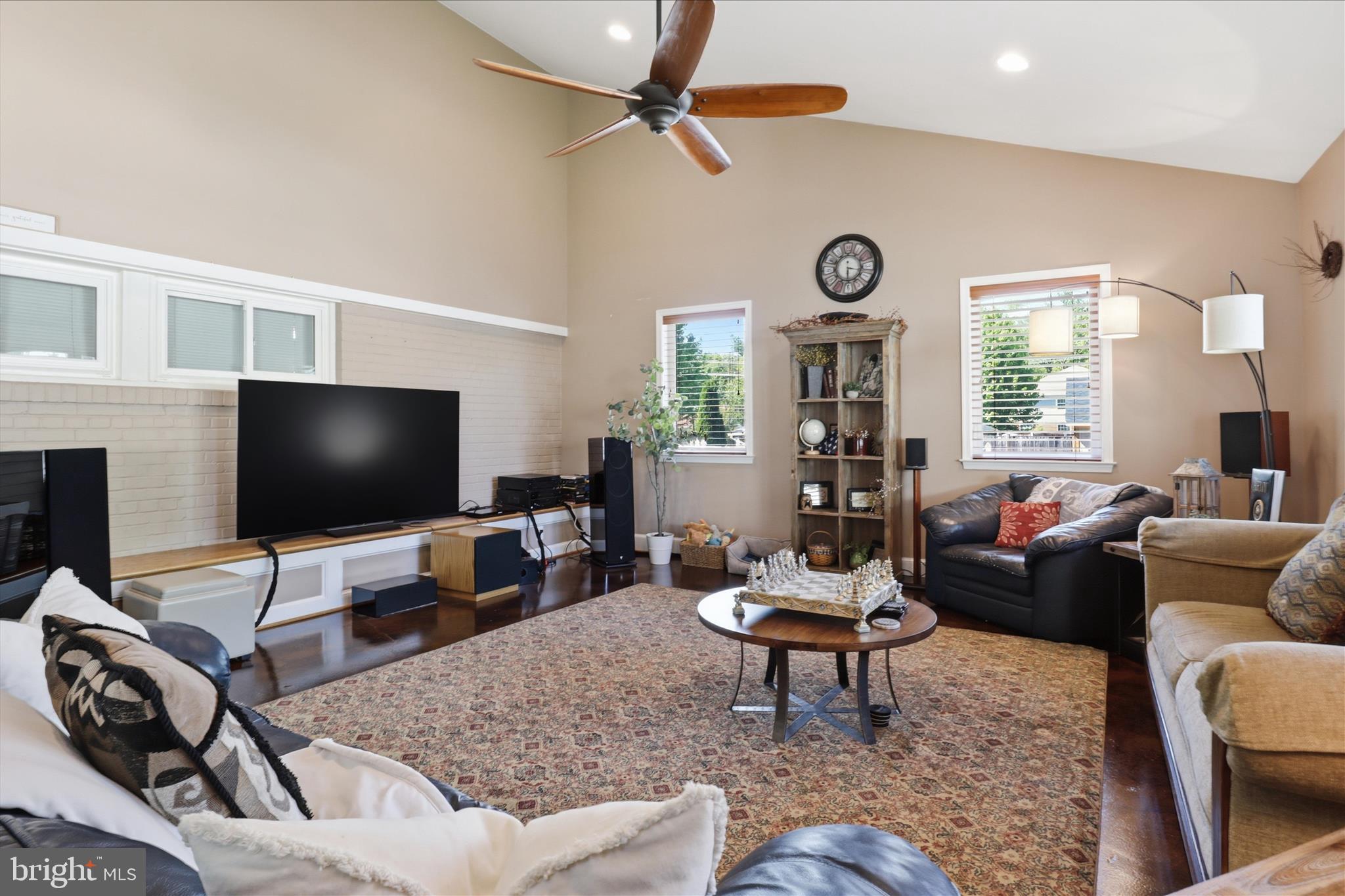 NORTH SPRINGFIELD - Residential