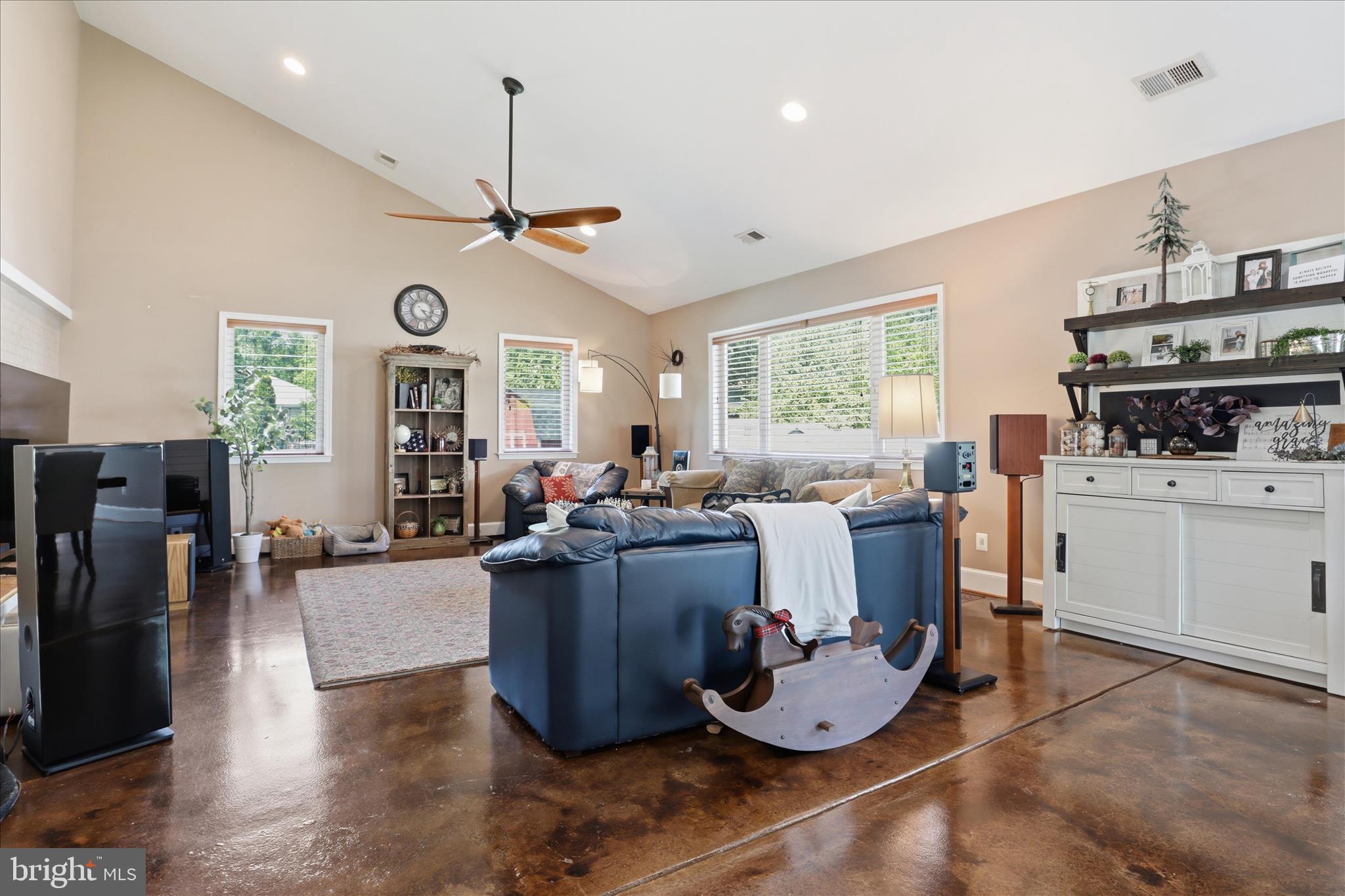 NORTH SPRINGFIELD - Residential