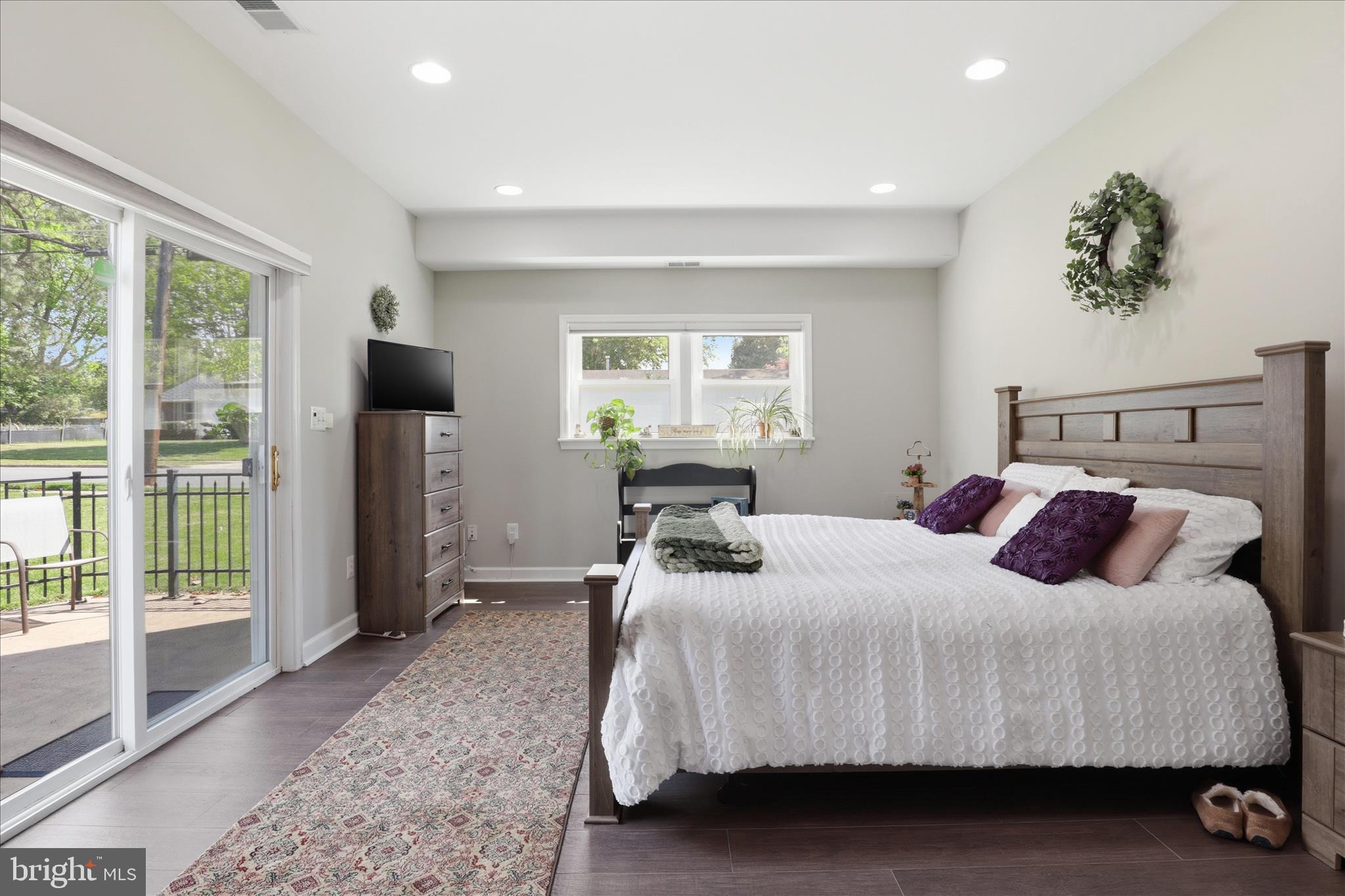 NORTH SPRINGFIELD - Residential