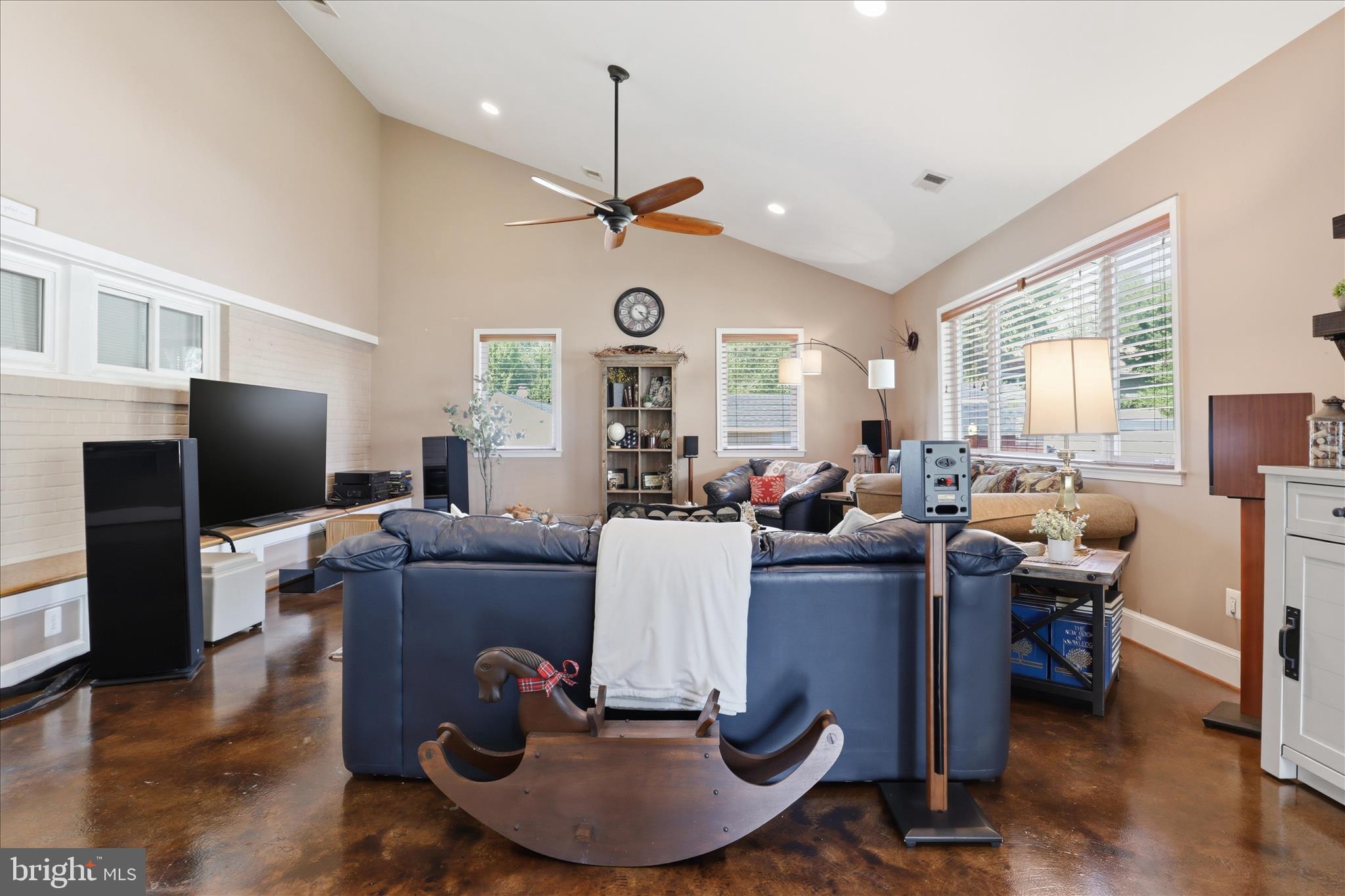 NORTH SPRINGFIELD - Residential