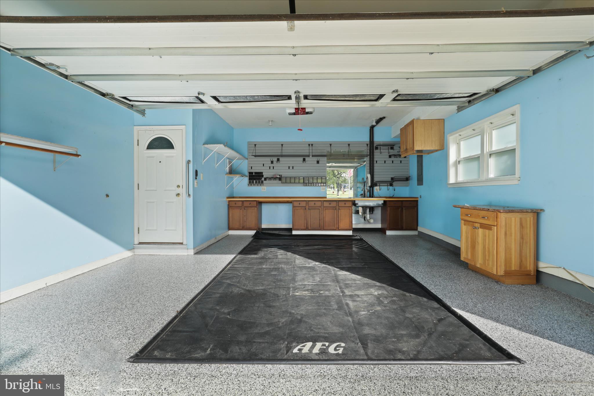 NORTH SPRINGFIELD - Residential