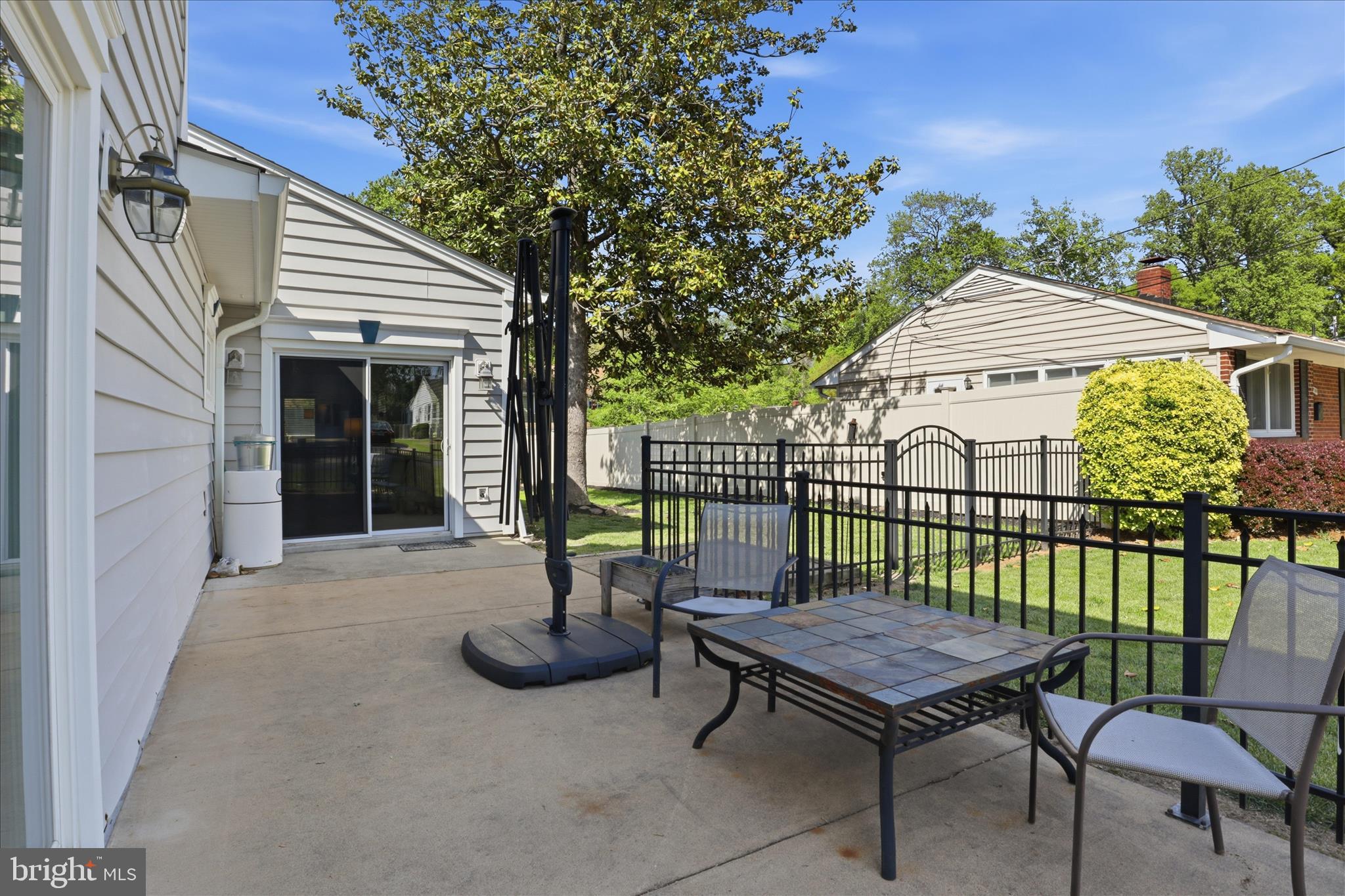 NORTH SPRINGFIELD - Residential