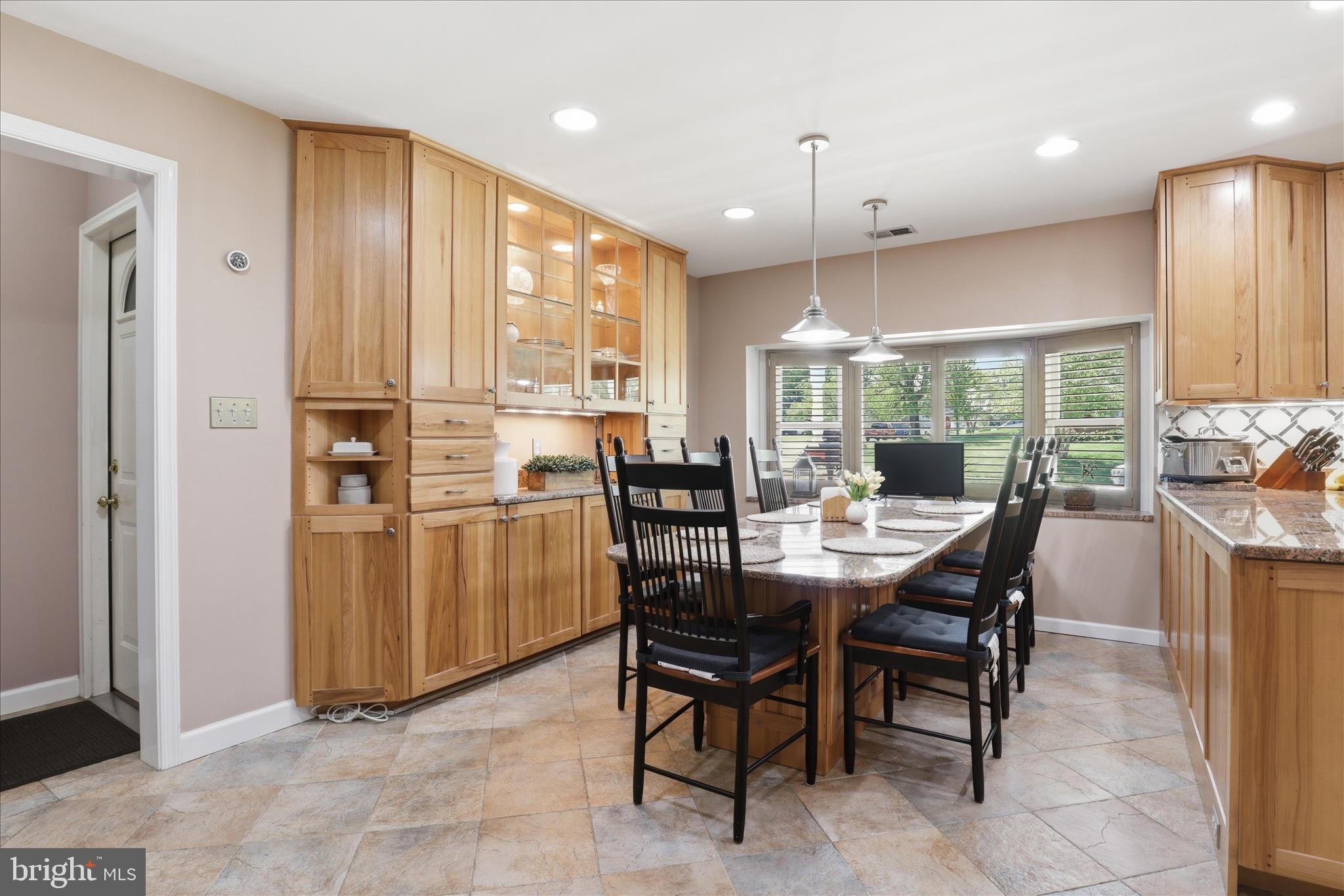 NORTH SPRINGFIELD - Residential