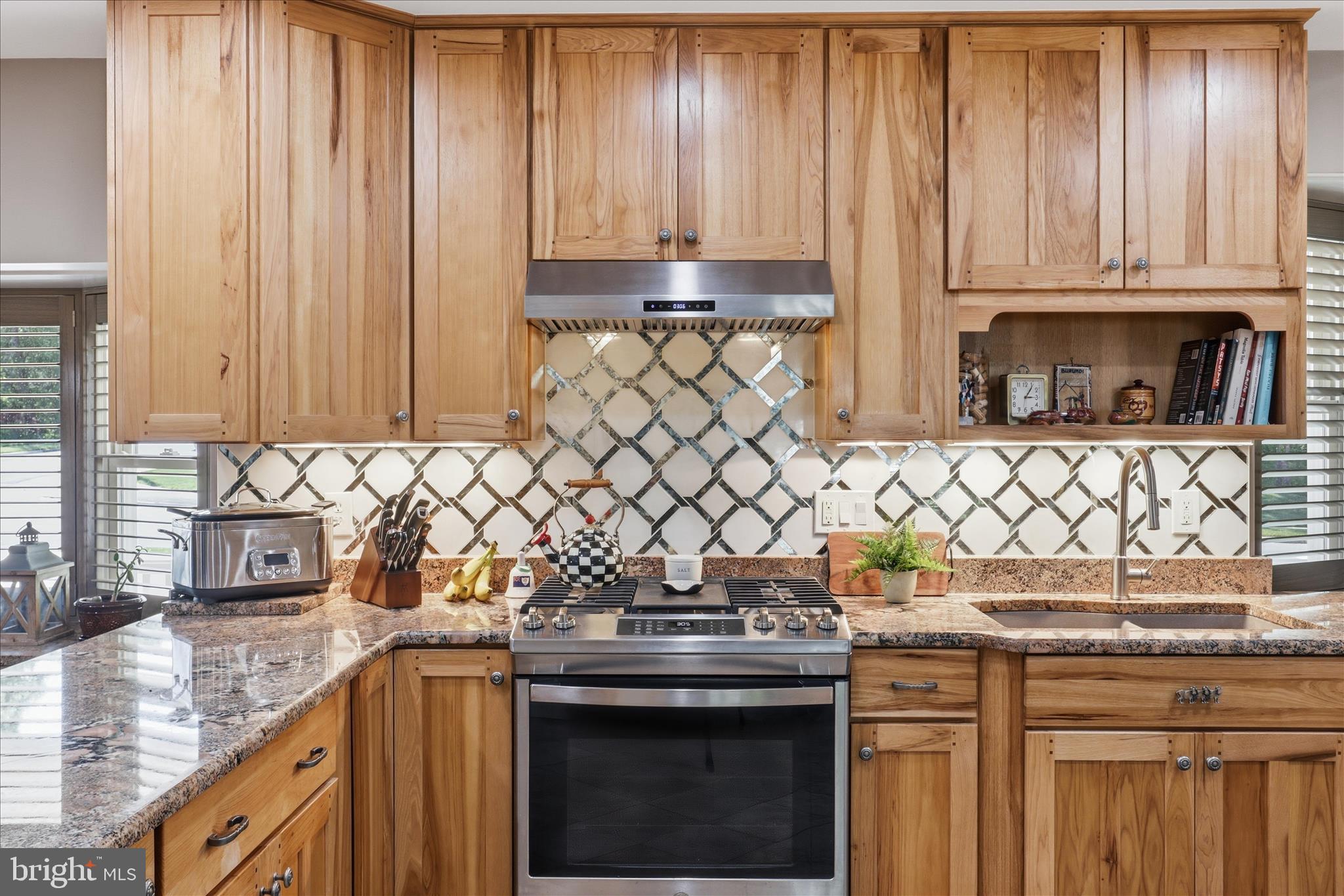 NORTH SPRINGFIELD - Residential