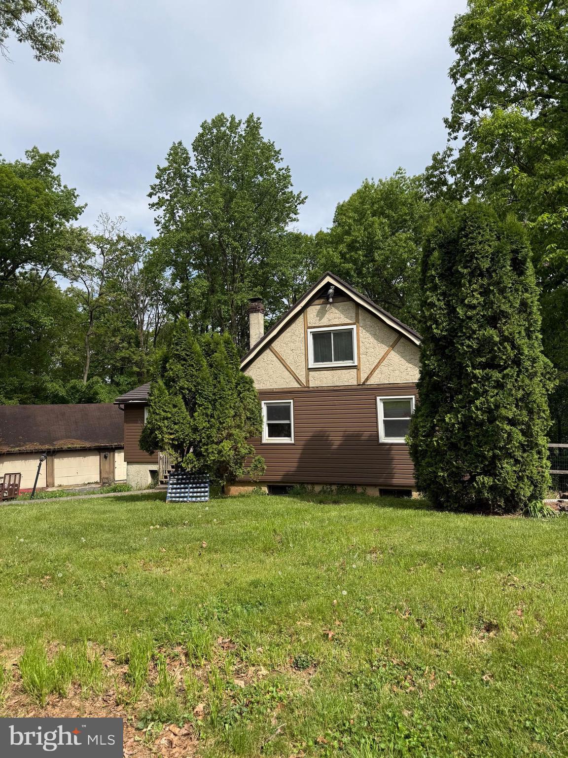 2295 LAUREL RIDGE ROAD