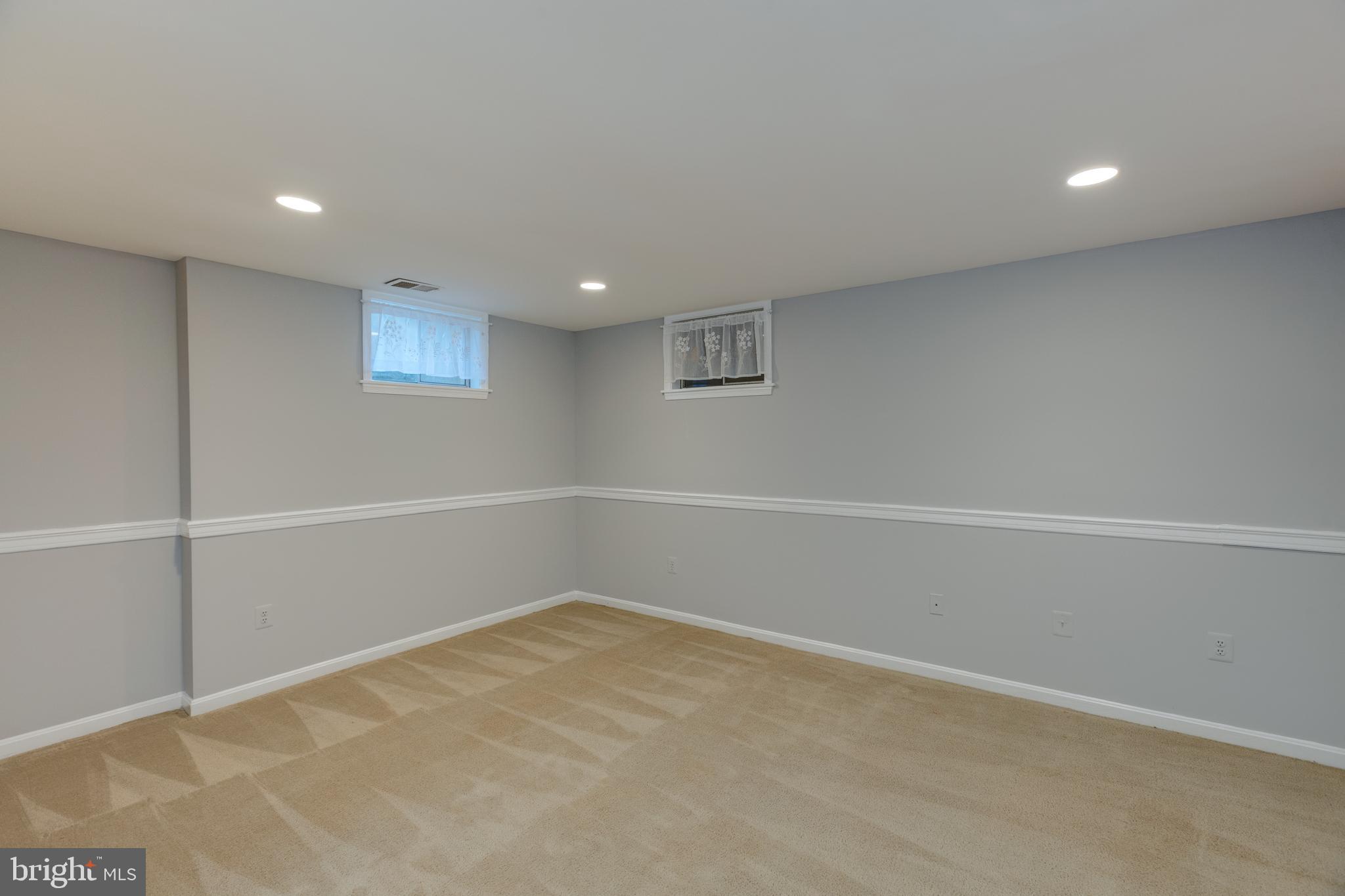 GAMBRILL COURT - Residential