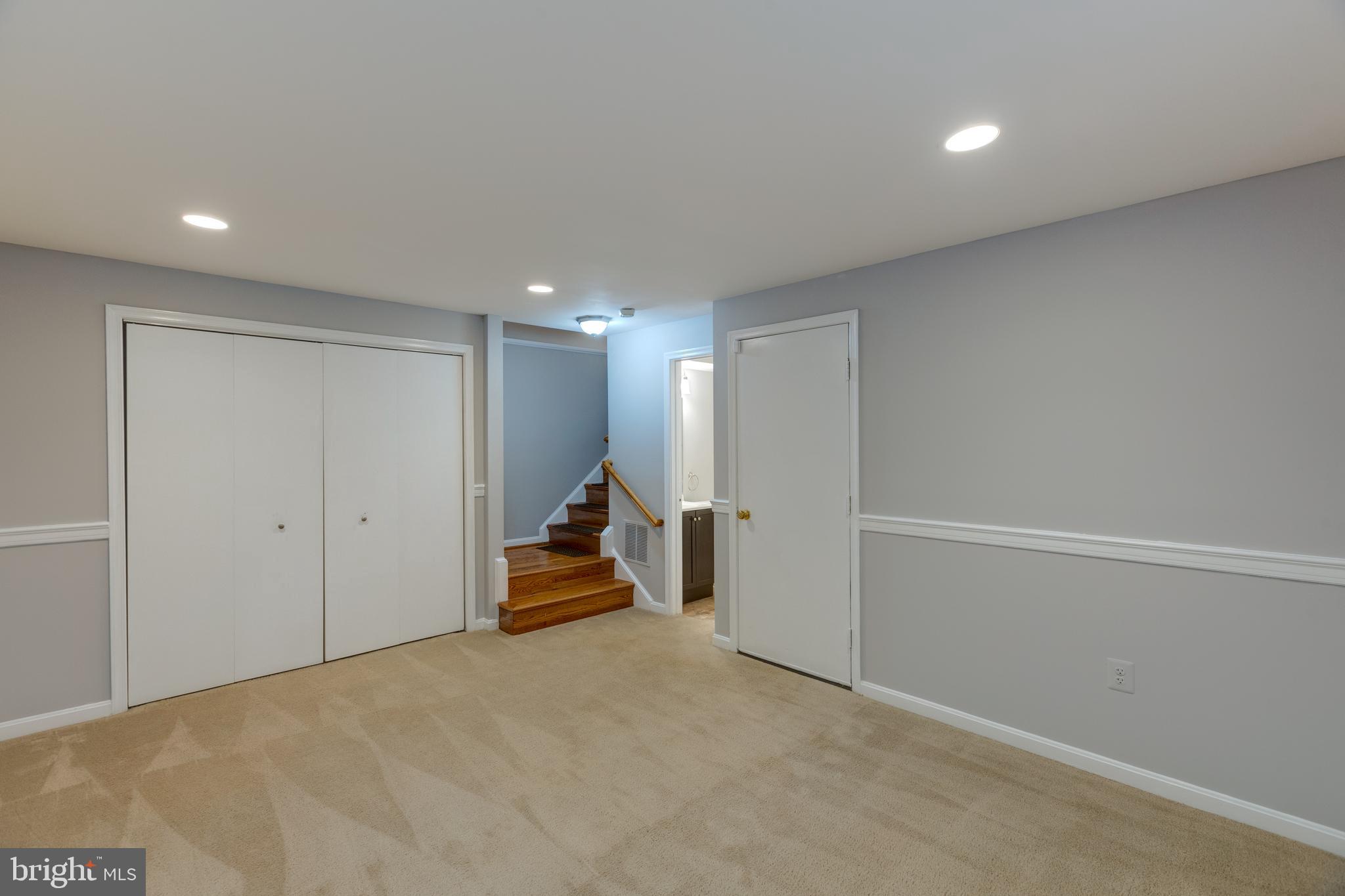 GAMBRILL COURT - Residential