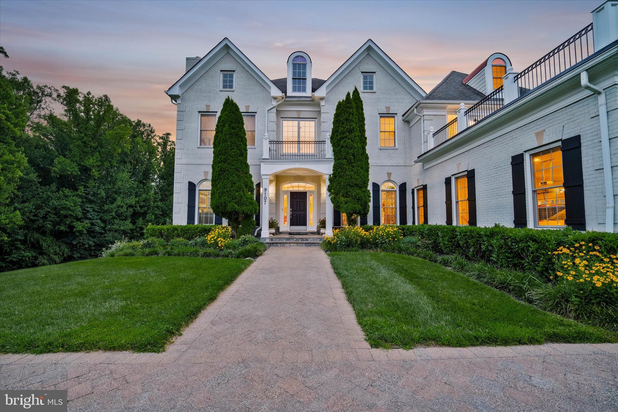 9107 DARA LANE