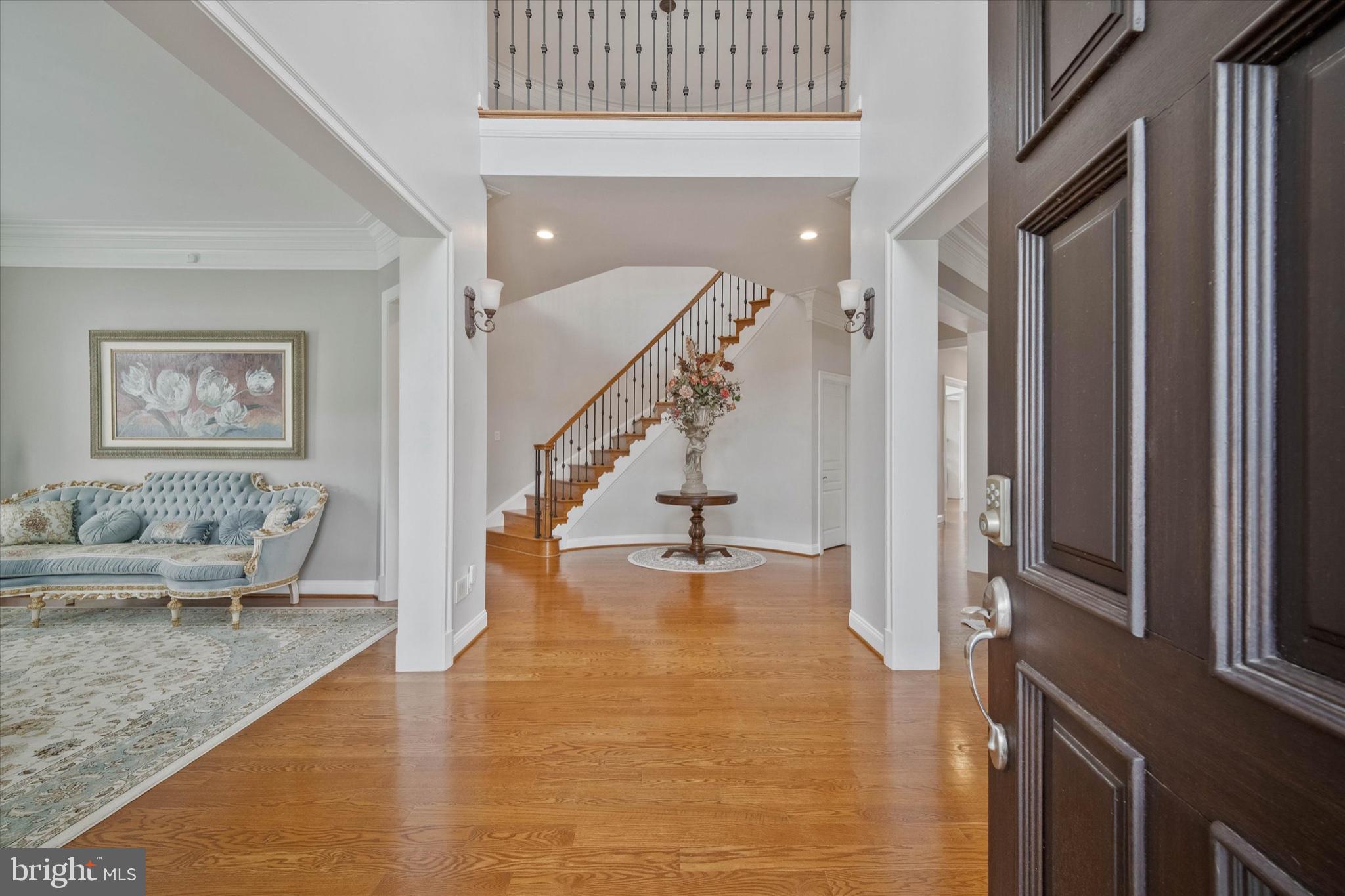 9107 DARA LANE
