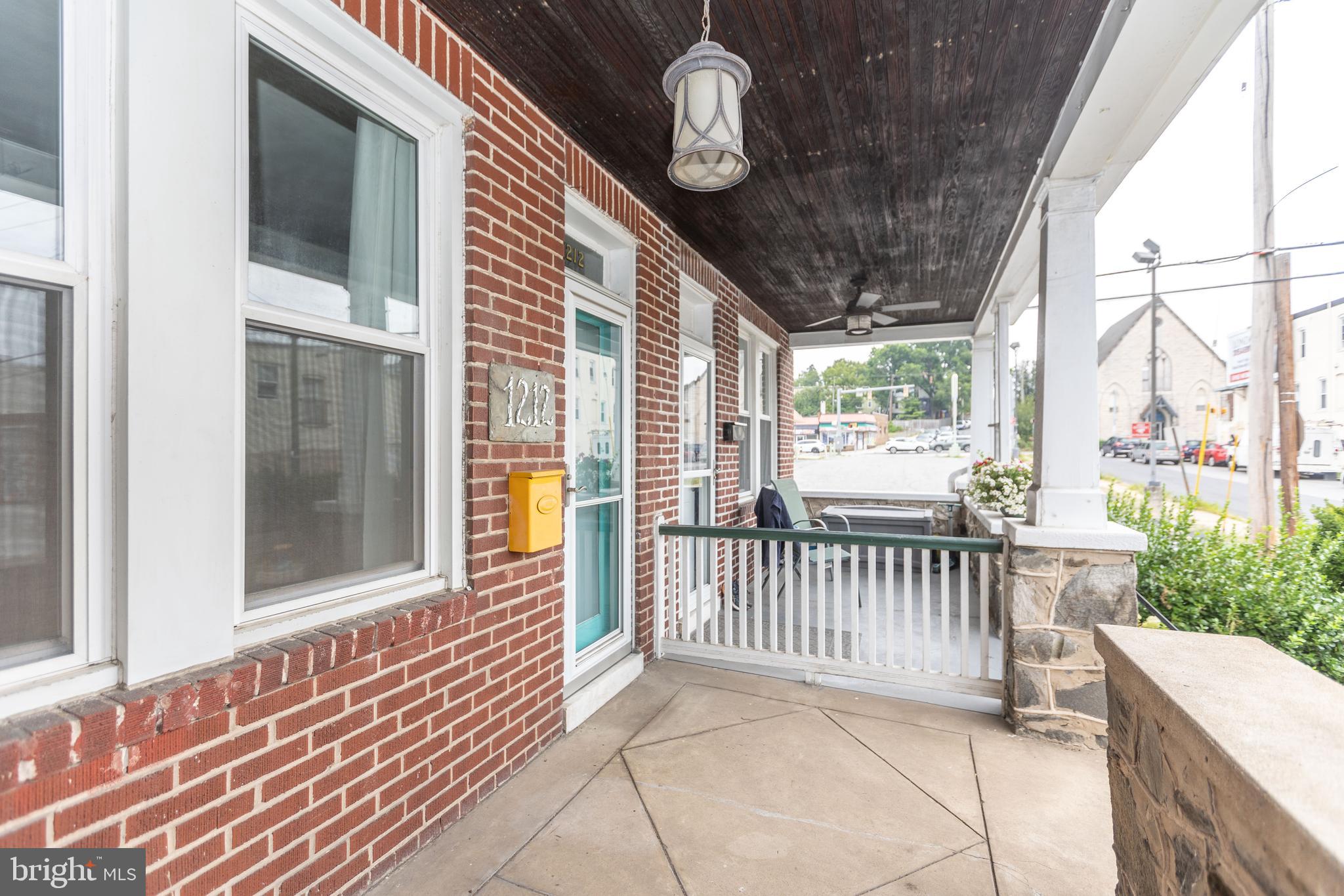 1212 W 37TH STREET