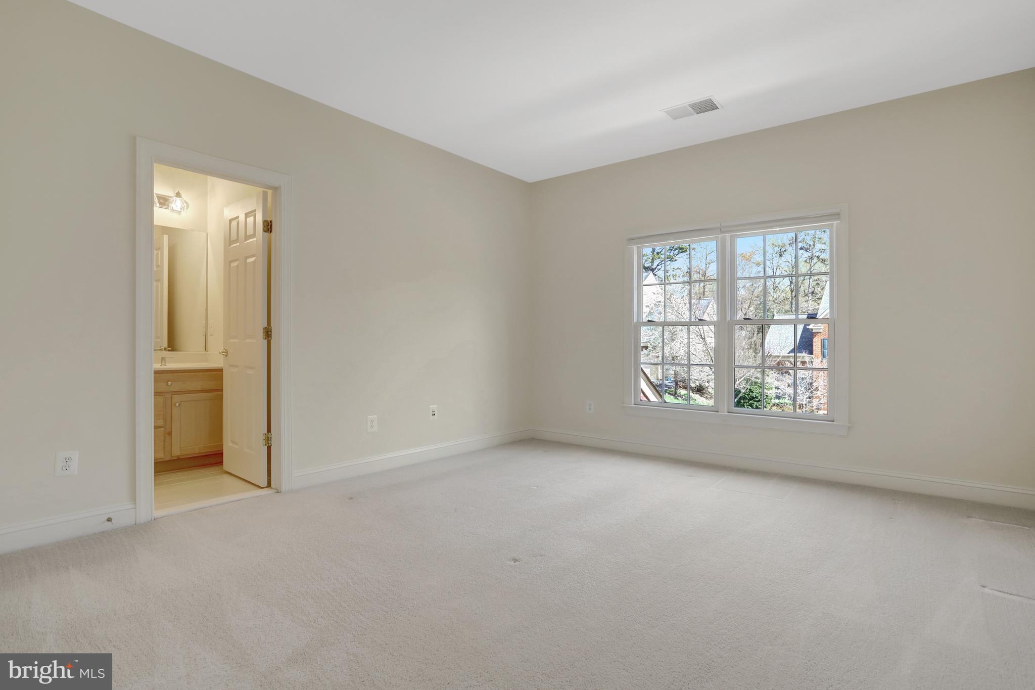 MONACAN ESTATES - Residential