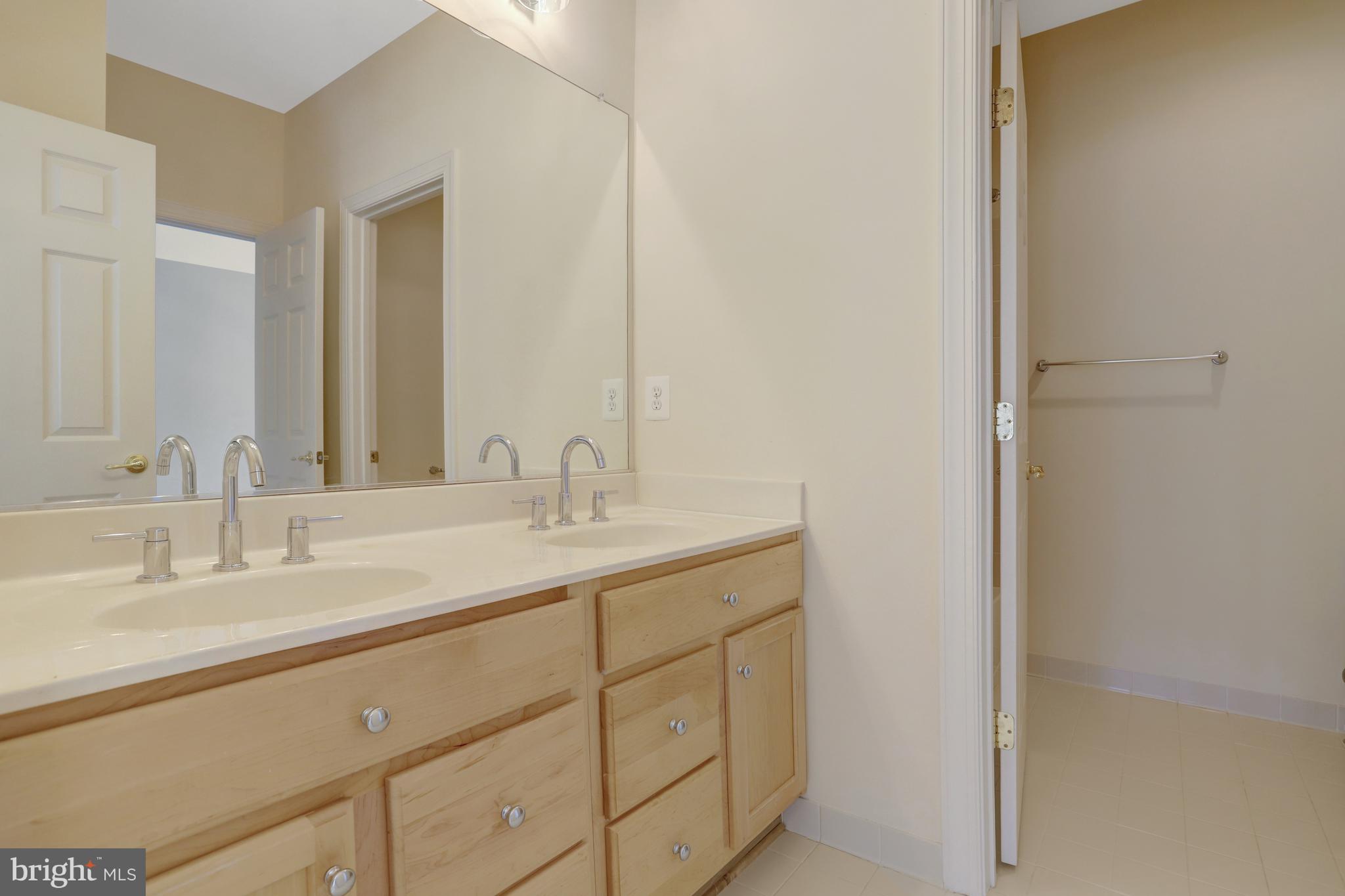 MONACAN ESTATES - Residential